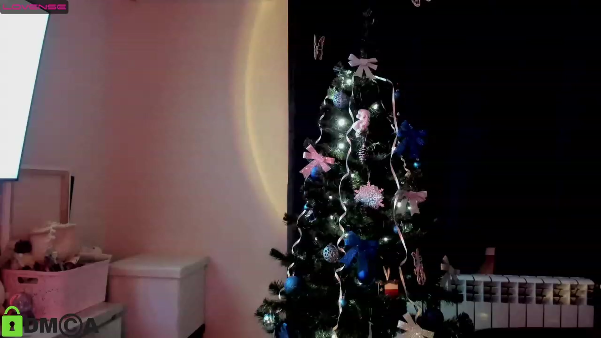 Gallery image thumbnail from DeviousGame's myfreecams stream on, 12/06/2022, 18:01 image 2 of 20
