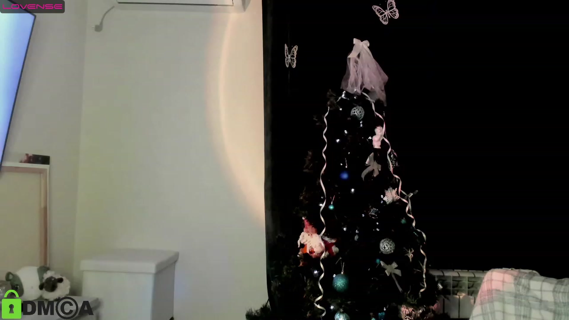 Gallery image thumbnail from DeviousGame's myfreecams stream on, 12/08/2022, 15:47 image 14 of 20