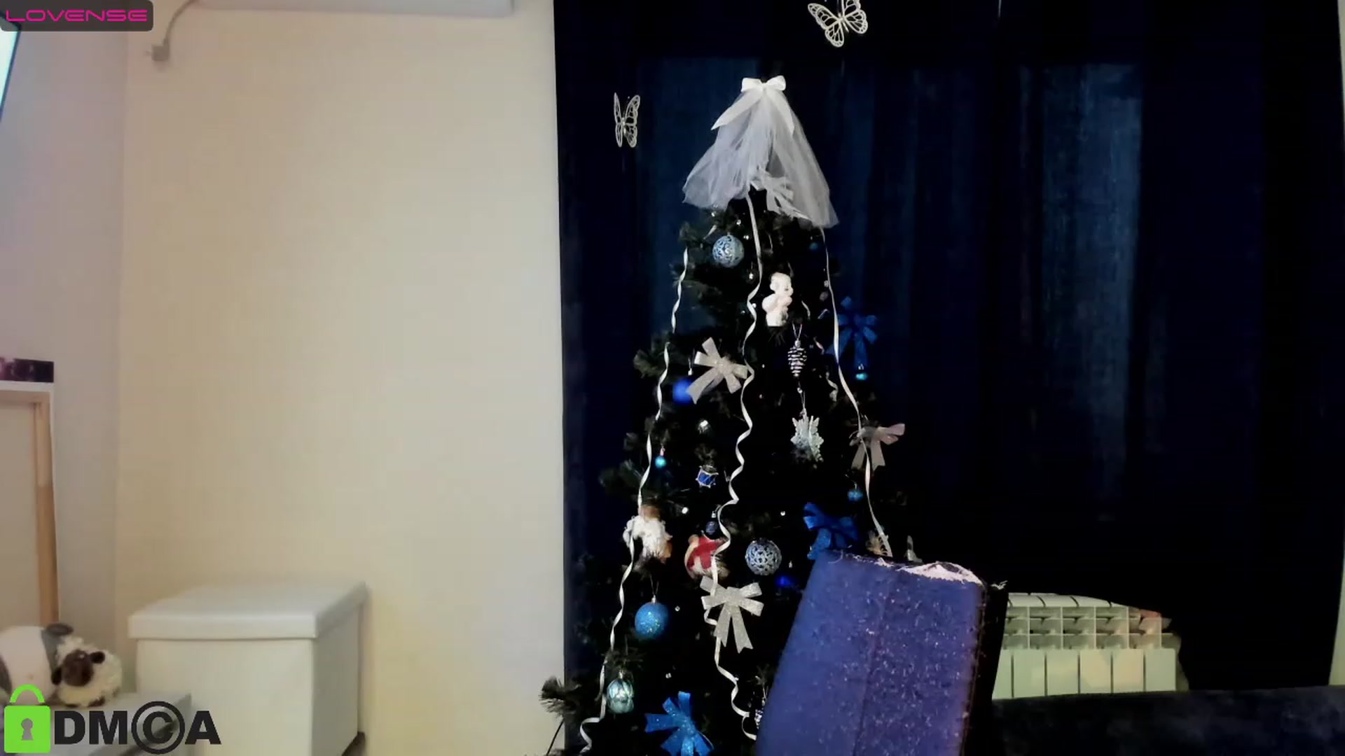Gallery image thumbnail from DeviousGame's myfreecams stream on, 12/10/2022, 13:11 image 16 of 20