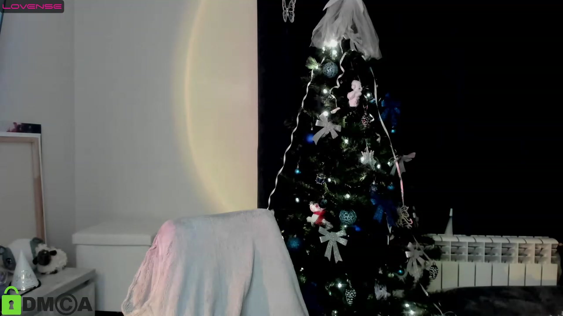 Gallery image thumbnail from DeviousGame's myfreecams stream on, 12/12/2022, 18:28 image 14 of 20