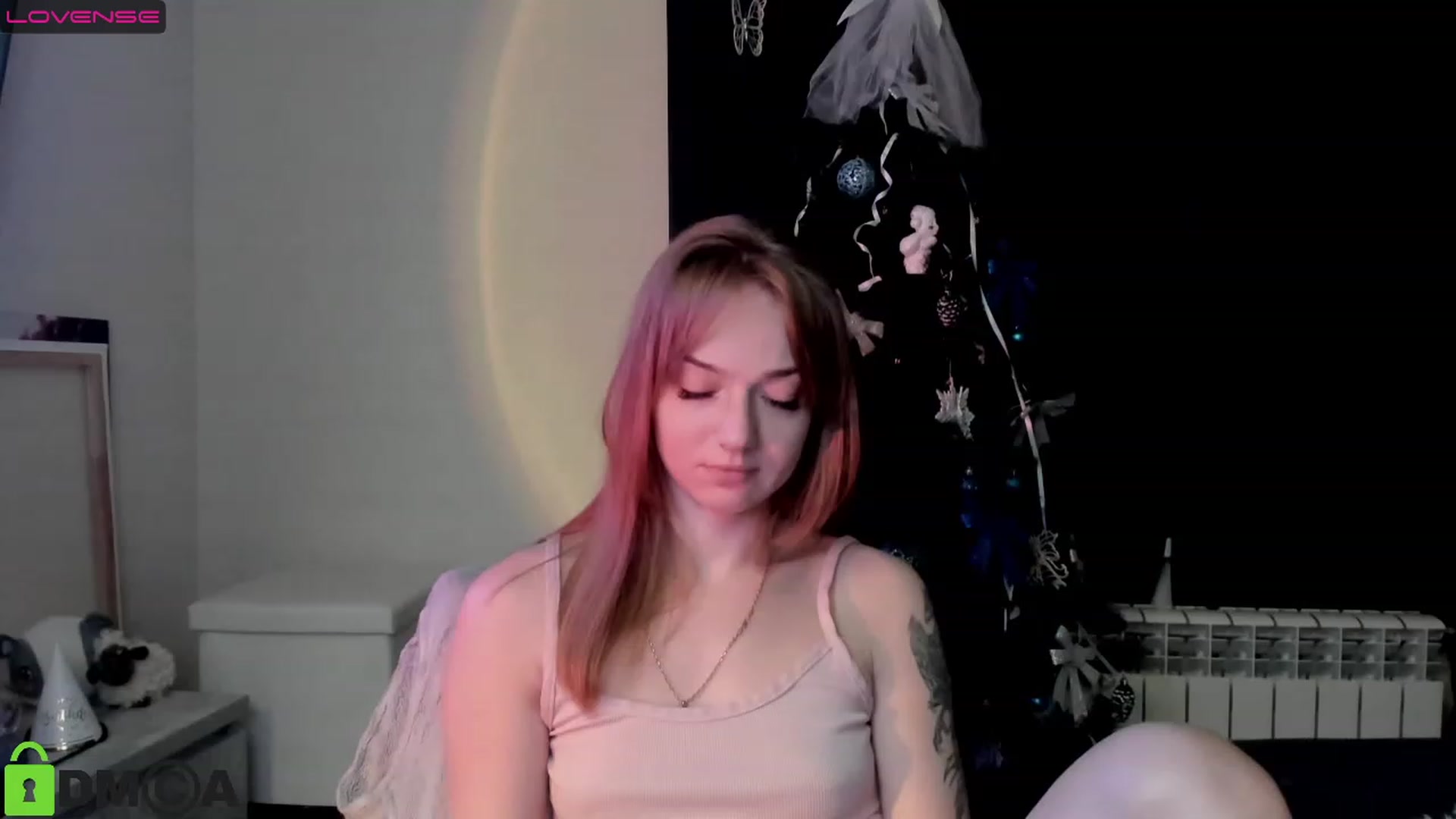 Gallery image thumbnail from DeviousGame's myfreecams stream on, 12/12/2022, 18:48 image 15 of 20