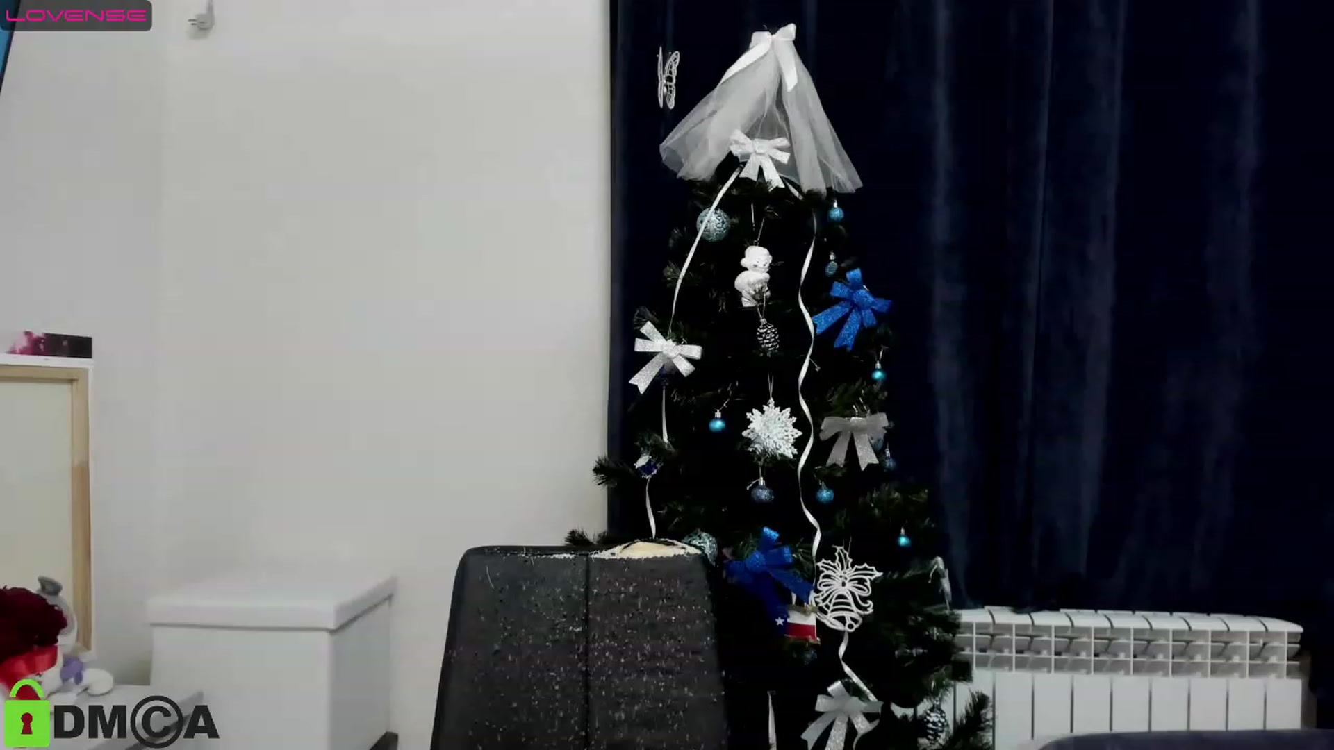 Gallery image thumbnail from DeviousGame's myfreecams stream on, 12/23/2022, 21:37 image 11 of 20