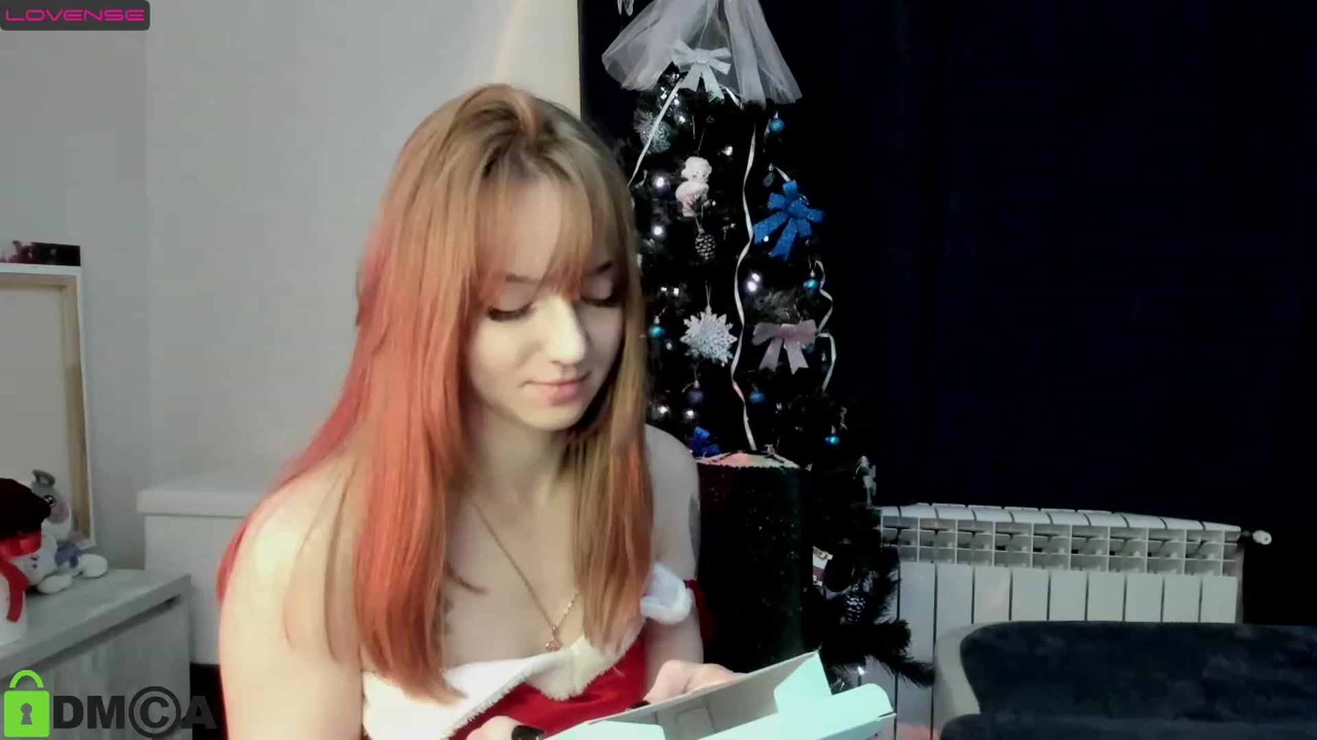 Gallery image thumbnail from DeviousGame's myfreecams stream on, 12/24/2022, 18:11 image 17 of 20
