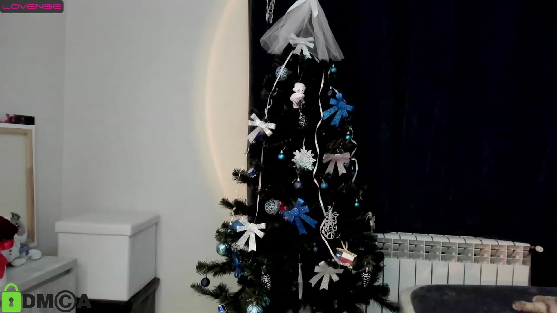 Gallery image thumbnail from DeviousGame's myfreecams stream on, 12/24/2022, 18:11 image 11 of 20