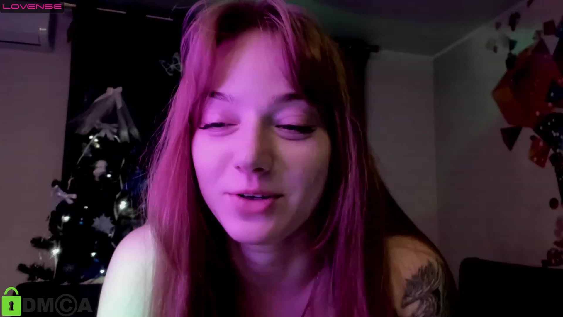 Gallery image thumbnail from DeviousGame's myfreecams stream on, 12/25/2022, 17:53 image 12 of 20