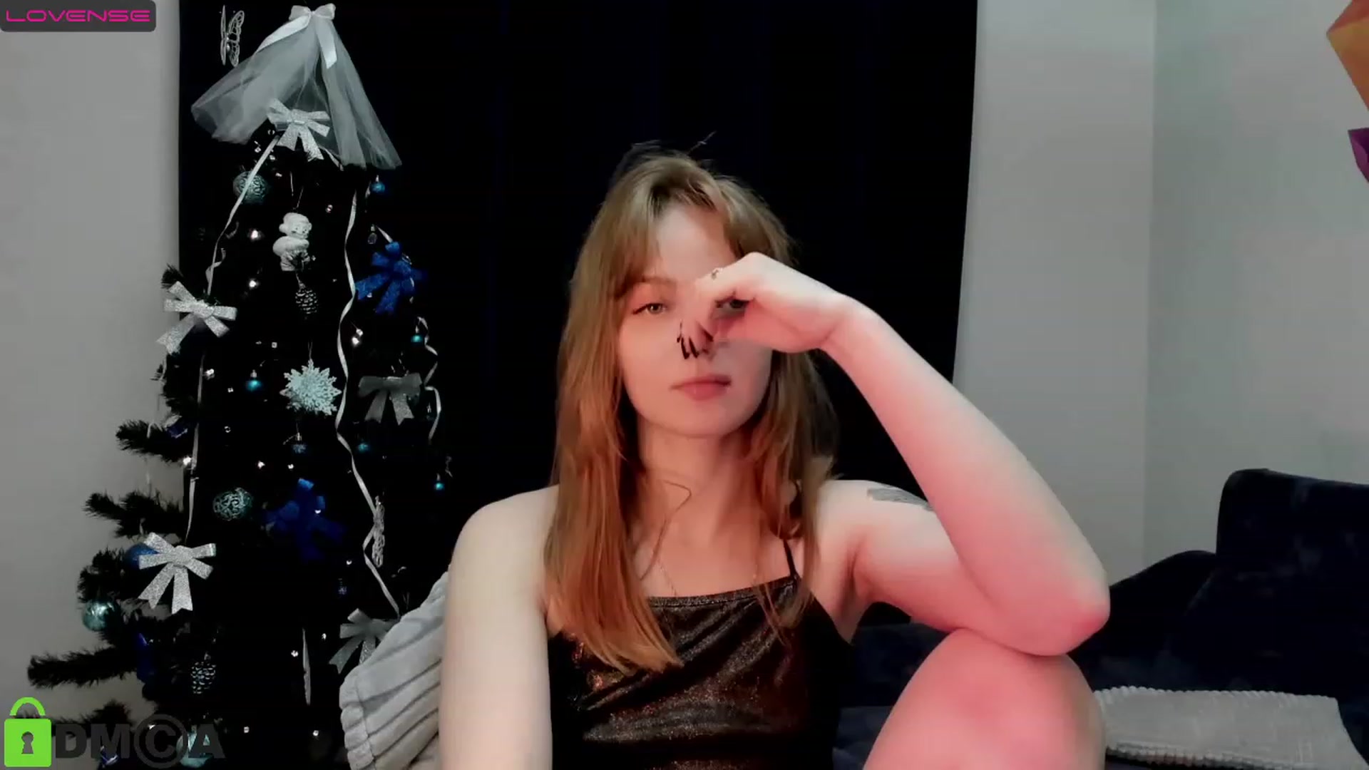 Gallery image thumbnail from DeviousGame's myfreecams stream on, 12/25/2022, 19:44 image 1 of 20