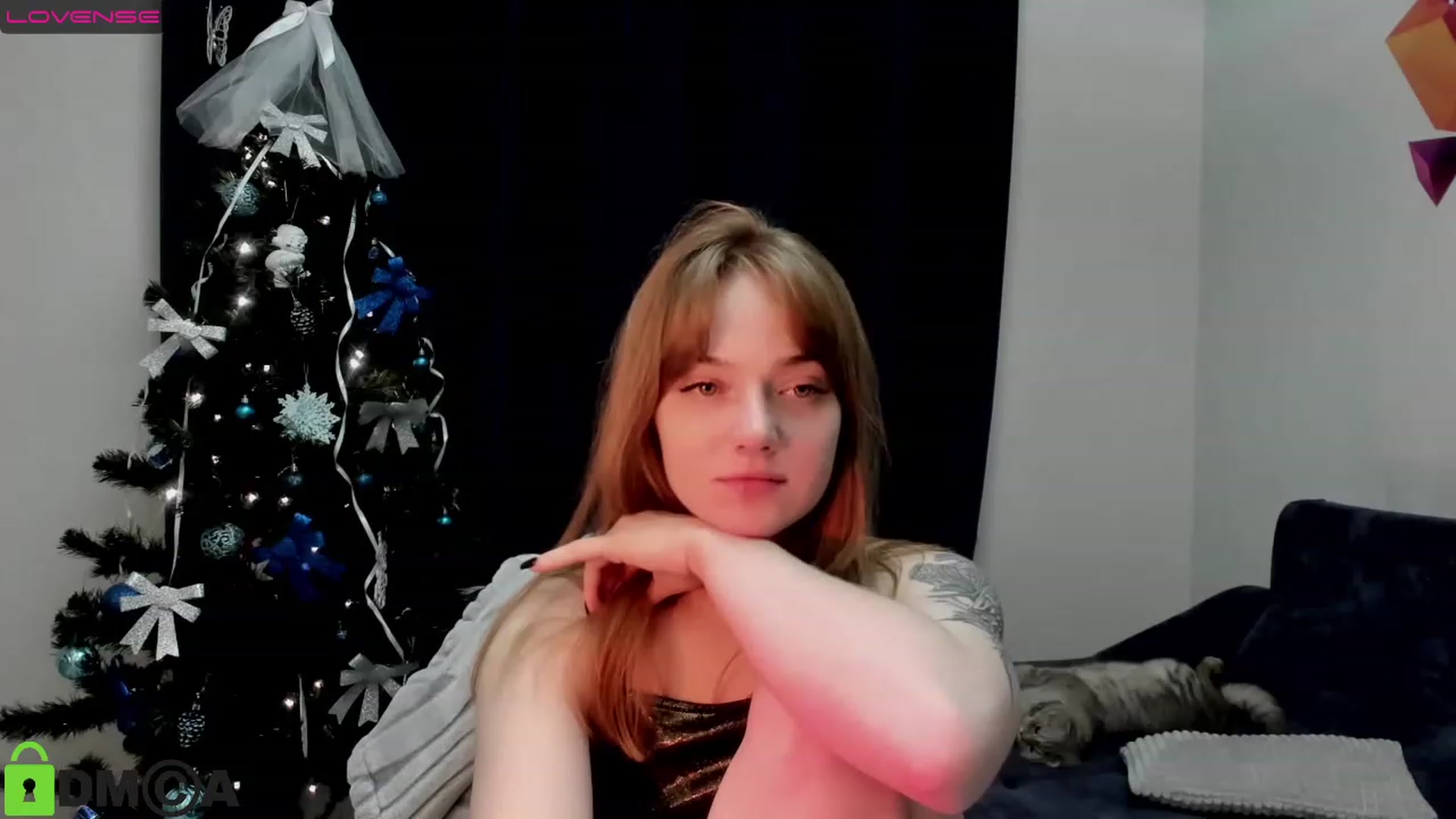 Gallery image thumbnail from DeviousGame's myfreecams stream on, 12/25/2022, 19:44 image 10 of 20