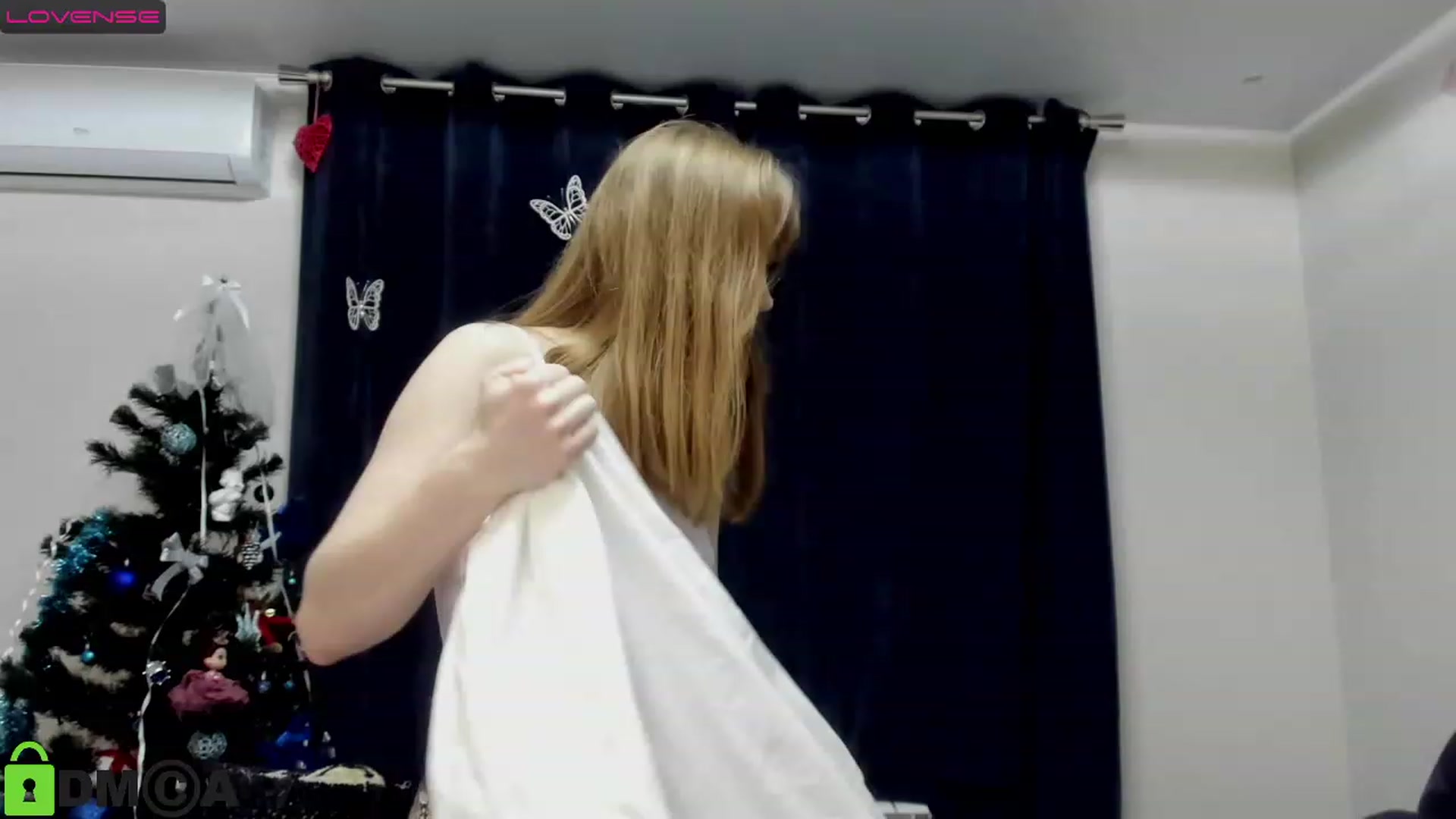 Gallery image thumbnail from DeviousGame's myfreecams stream on, 01/03/2023, 17:20 image 3 of 20