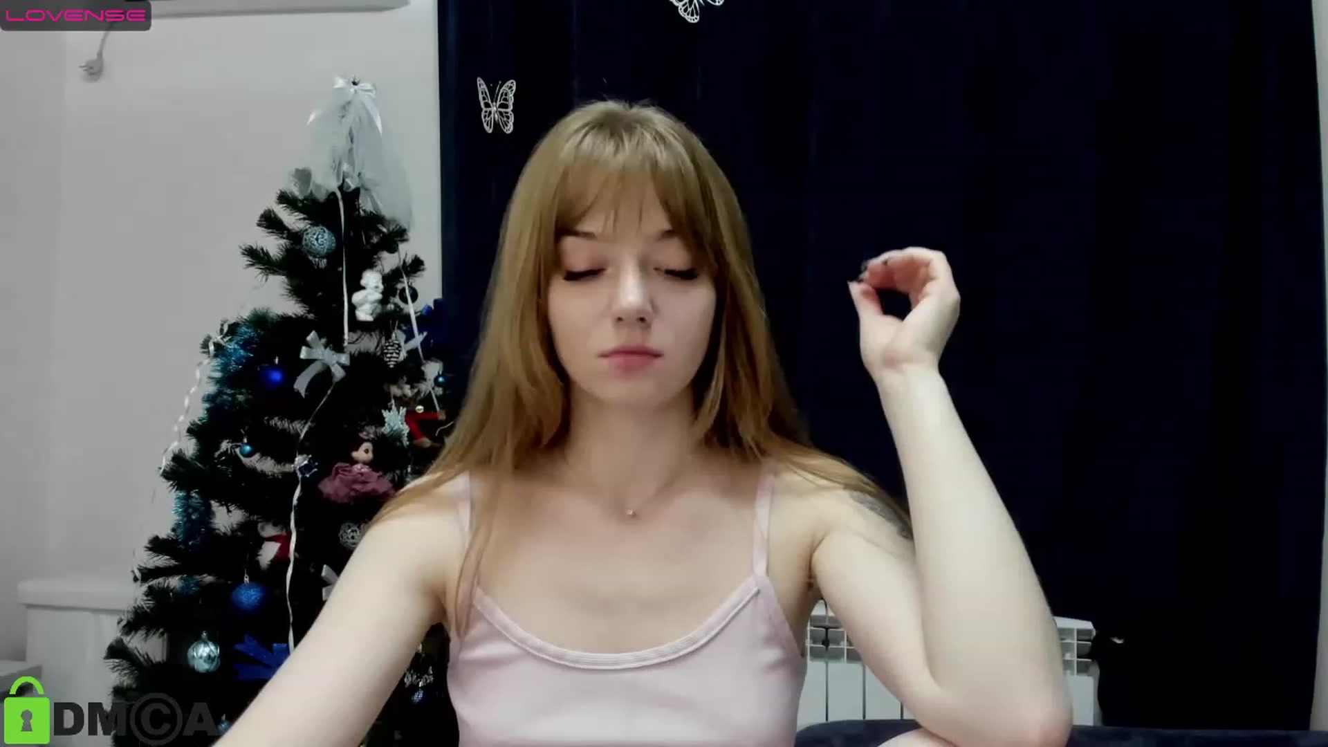 Gallery image thumbnail from DeviousGame's myfreecams stream on, 01/03/2023, 18:36 image 1 of 20