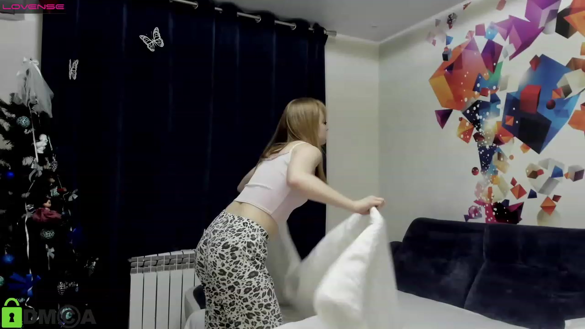 Gallery image thumbnail from DeviousGame's myfreecams stream on, 01/03/2023, 21:03 image 15 of 20