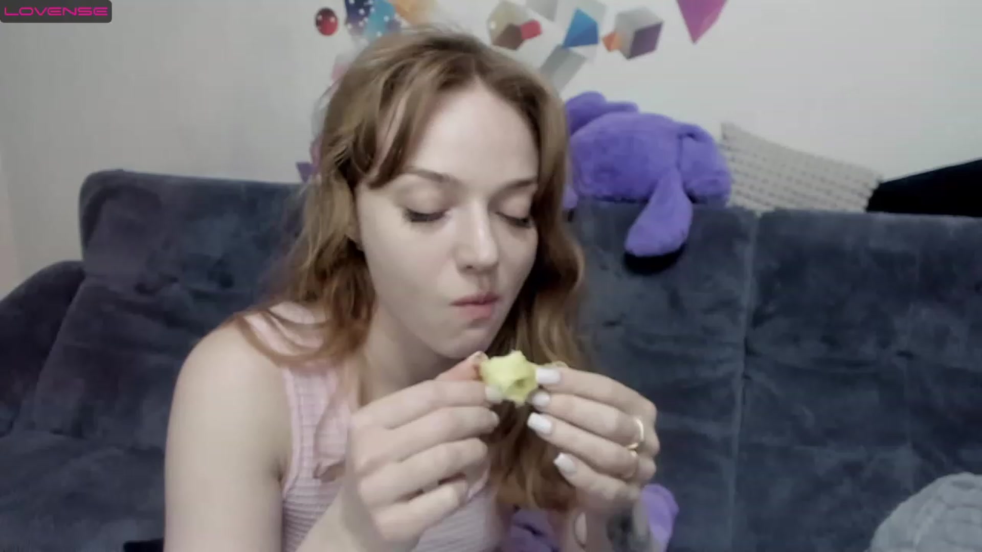 Gallery image thumbnail from DeviousGame's myfreecams stream on, 03/01/2023, 17:24 image 13 of 20