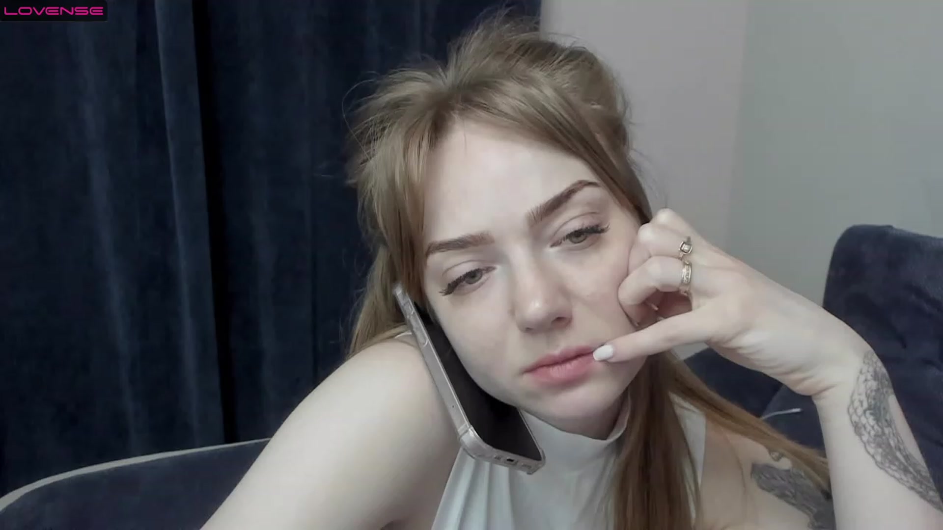 Gallery image thumbnail from DeviousGame's myfreecams stream on, 03/04/2023, 16:30 image 16 of 20