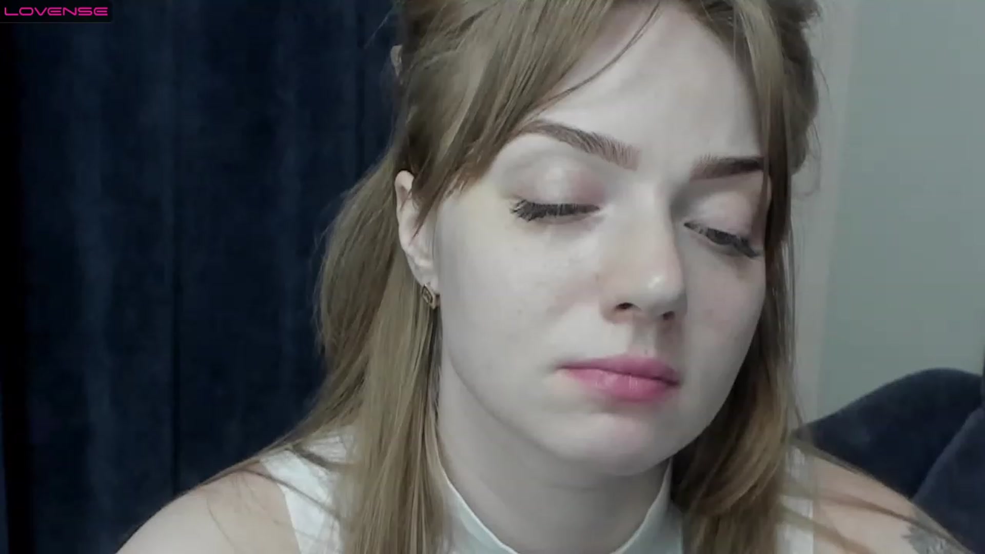 Gallery image thumbnail from DeviousGame's myfreecams stream on, 03/04/2023, 19:24 image 18 of 20
