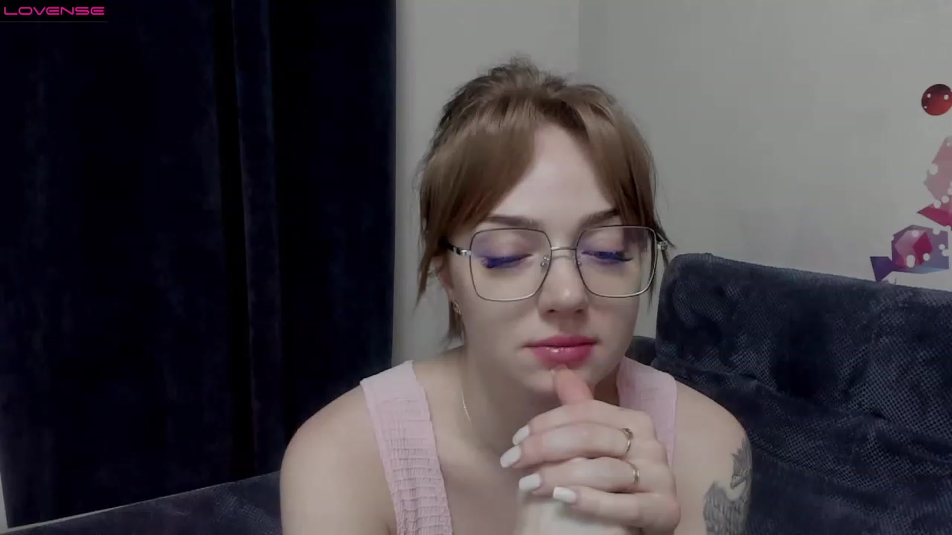 Gallery image thumbnail from DeviousGame's myfreecams stream on, 03/06/2023, 16:52 image 17 of 20