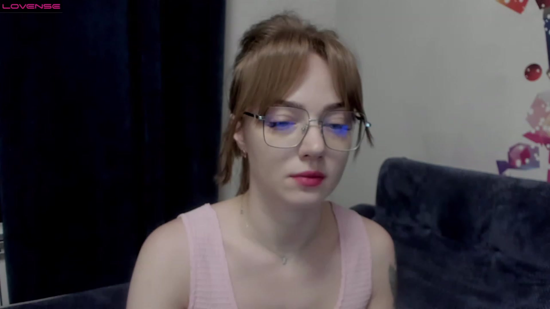 Gallery image thumbnail from DeviousGame's myfreecams stream on, 03/06/2023, 16:52 image 1 of 20