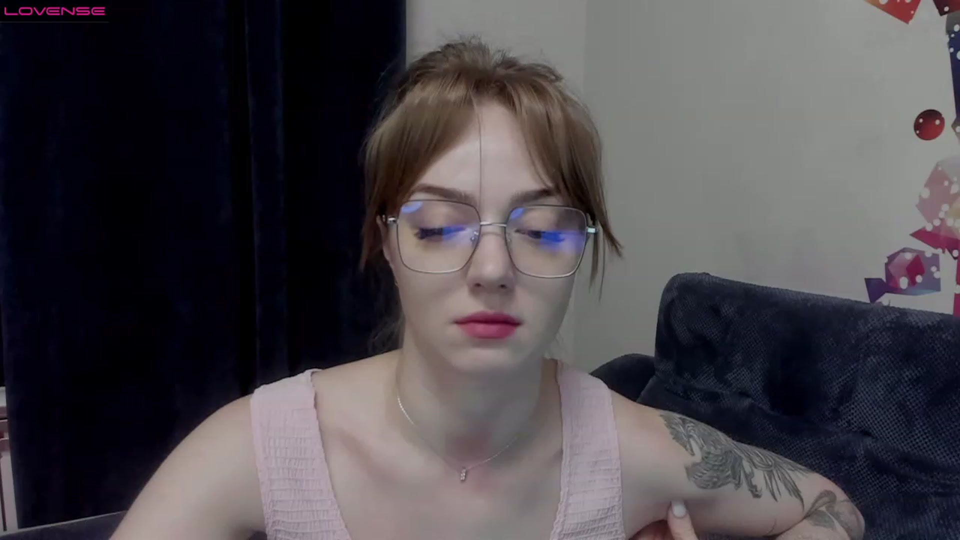 Gallery image thumbnail from DeviousGame's myfreecams stream on, 03/06/2023, 16:52 image 6 of 20