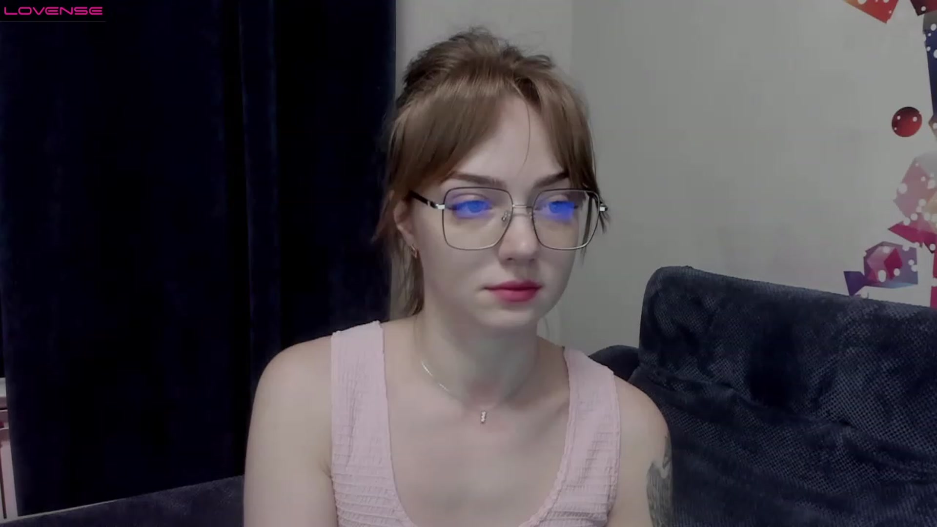 Gallery image thumbnail from DeviousGame's myfreecams stream on, 03/06/2023, 16:52 image 7 of 20