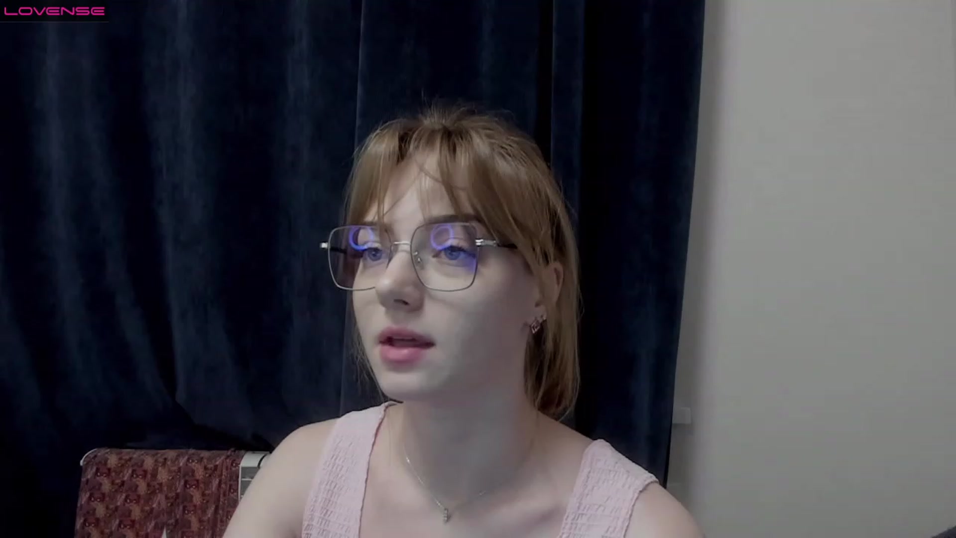 Gallery image thumbnail from DeviousGame's myfreecams stream on, 03/06/2023, 19:34 image 16 of 20