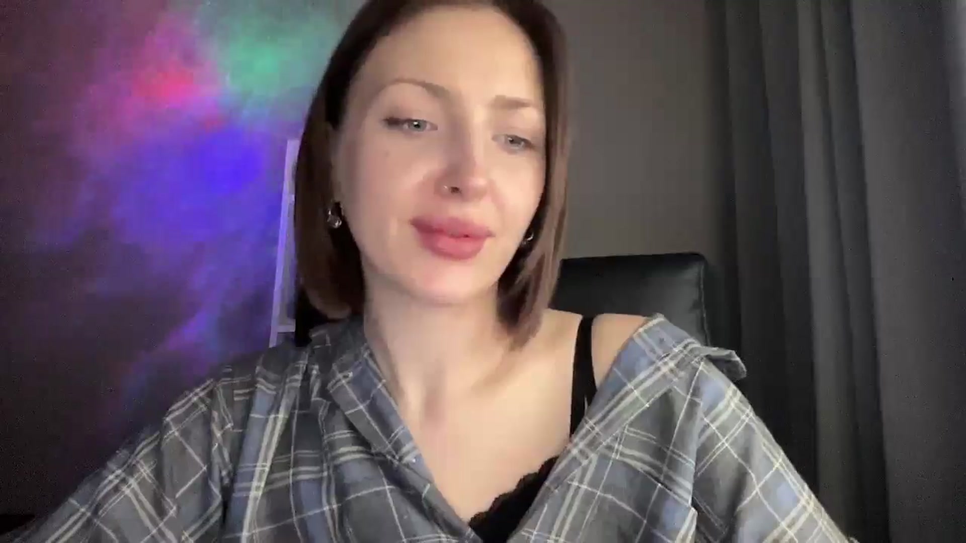 Gallery image thumbnail from Di_Pearl's myfreecams stream on, 12/05/2025, 23:56 image 19 of 20