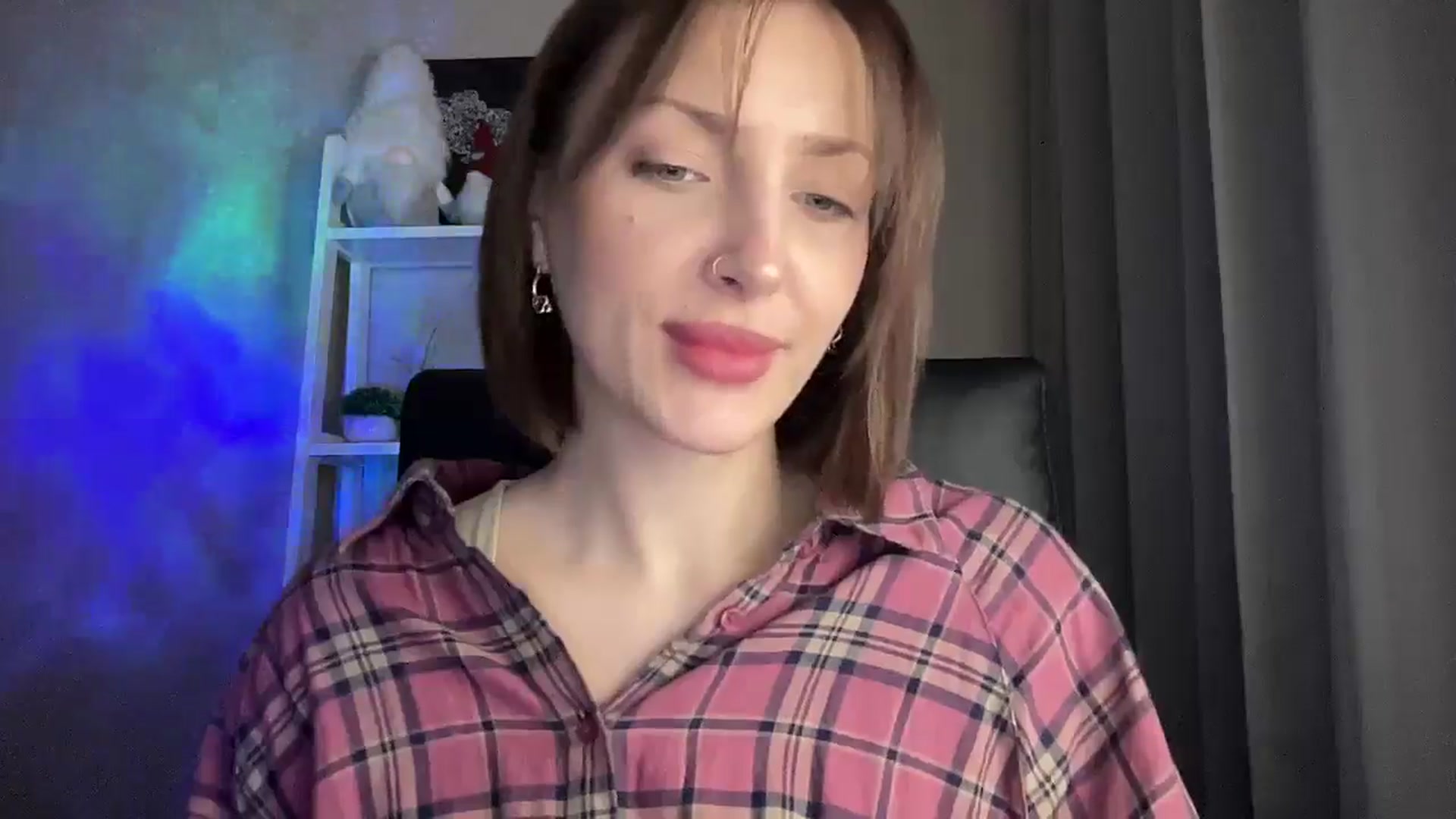 Gallery image thumbnail from Di_Pearl's myfreecams stream on, 12/06/2025, 17:05 image 3 of 20