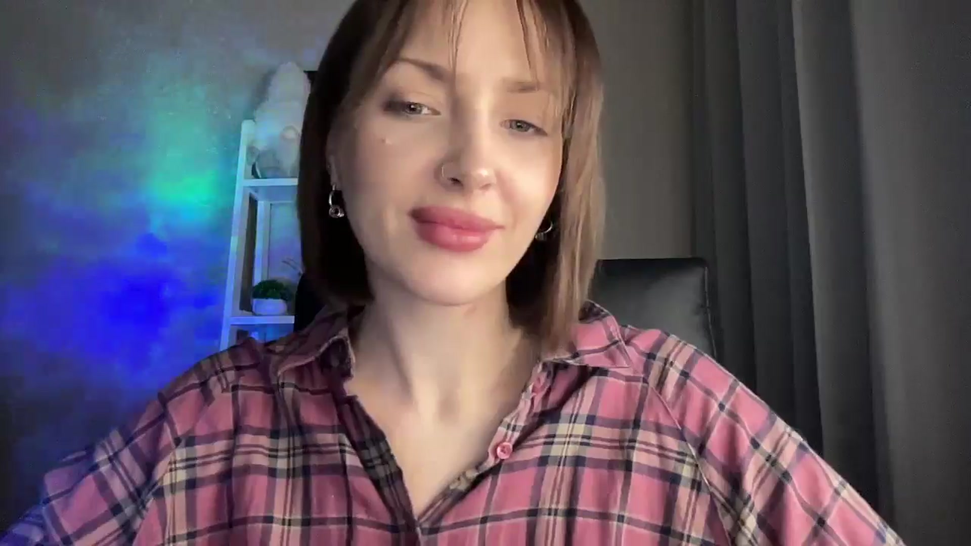 Gallery image thumbnail from Di_Pearl's myfreecams stream on, 12/06/2025, 17:05 image 15 of 20