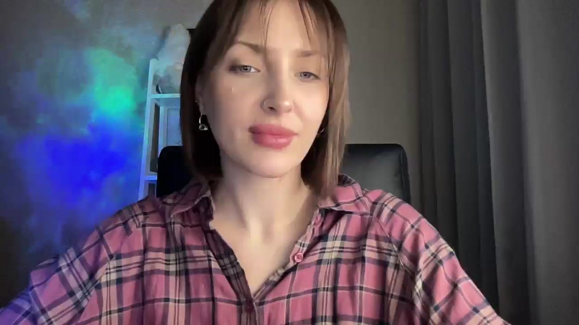 Gallery image thumbnail from Di_Pearl's myfreecams stream on, 12/06/2025, 17:05 image 16 of 20