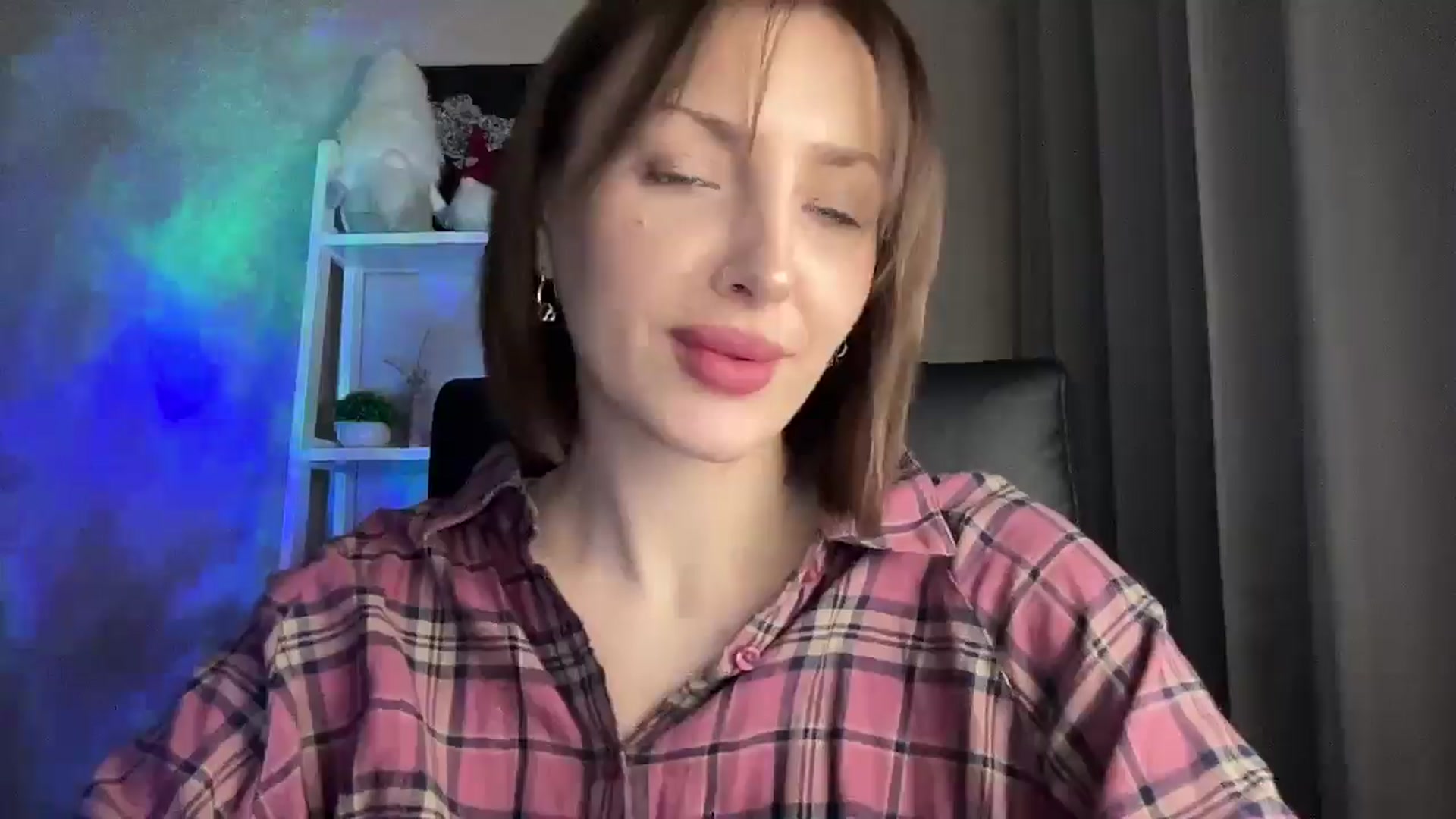 Gallery image thumbnail from Di_Pearl's myfreecams stream on, 12/06/2025, 17:05 image 6 of 20