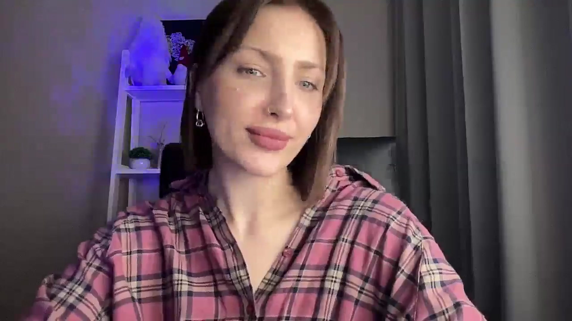 Gallery image thumbnail from Di_Pearl's myfreecams stream on, 12/06/2025, 23:14 image 5 of 20