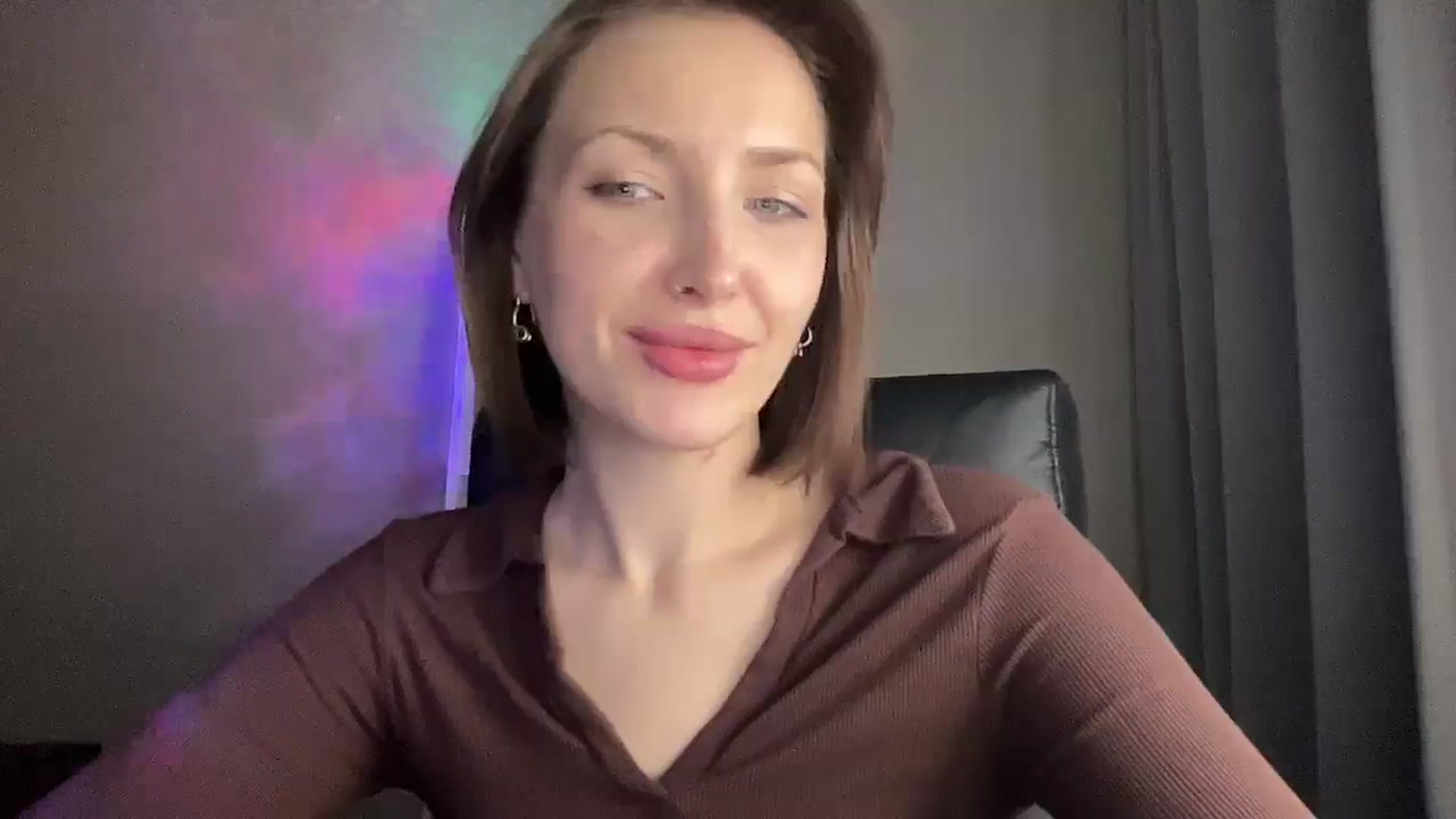 Gallery image thumbnail from Di_Pearl's myfreecams stream on, 12/07/2025, 22:52 image 7 of 20