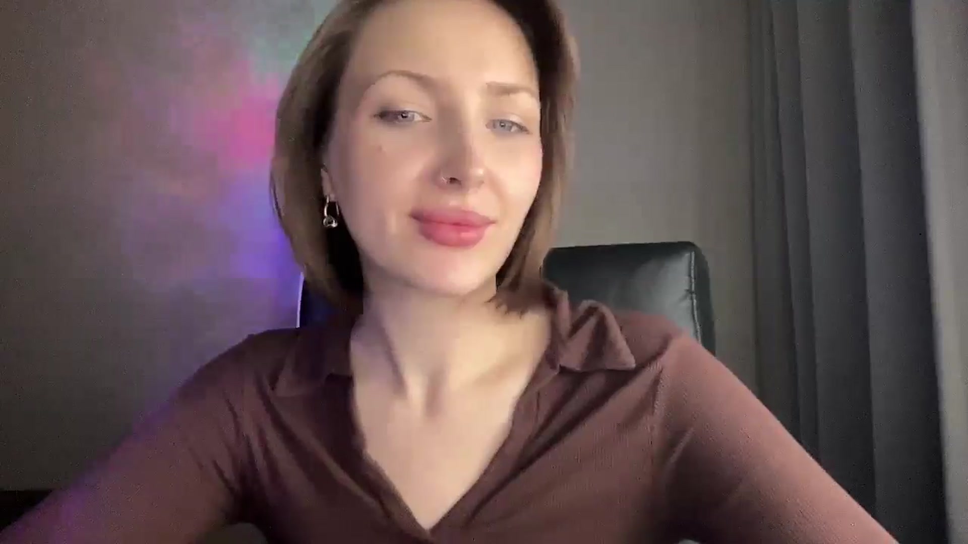Gallery image thumbnail from Di_Pearl's myfreecams stream on, 12/07/2025, 22:52 image 14 of 20