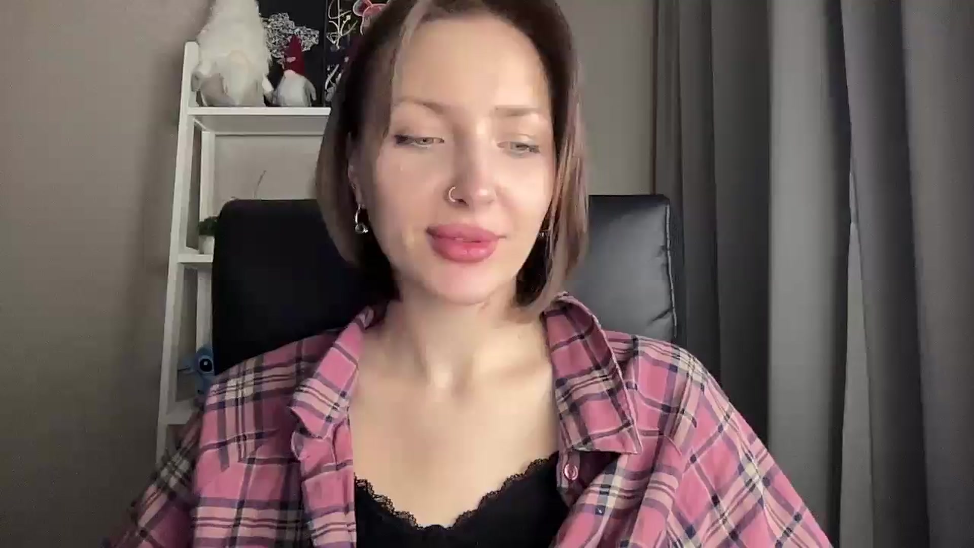 Gallery image thumbnail from Di_Pearl's myfreecams stream on, 12/08/2025, 20:39 image 1 of 20