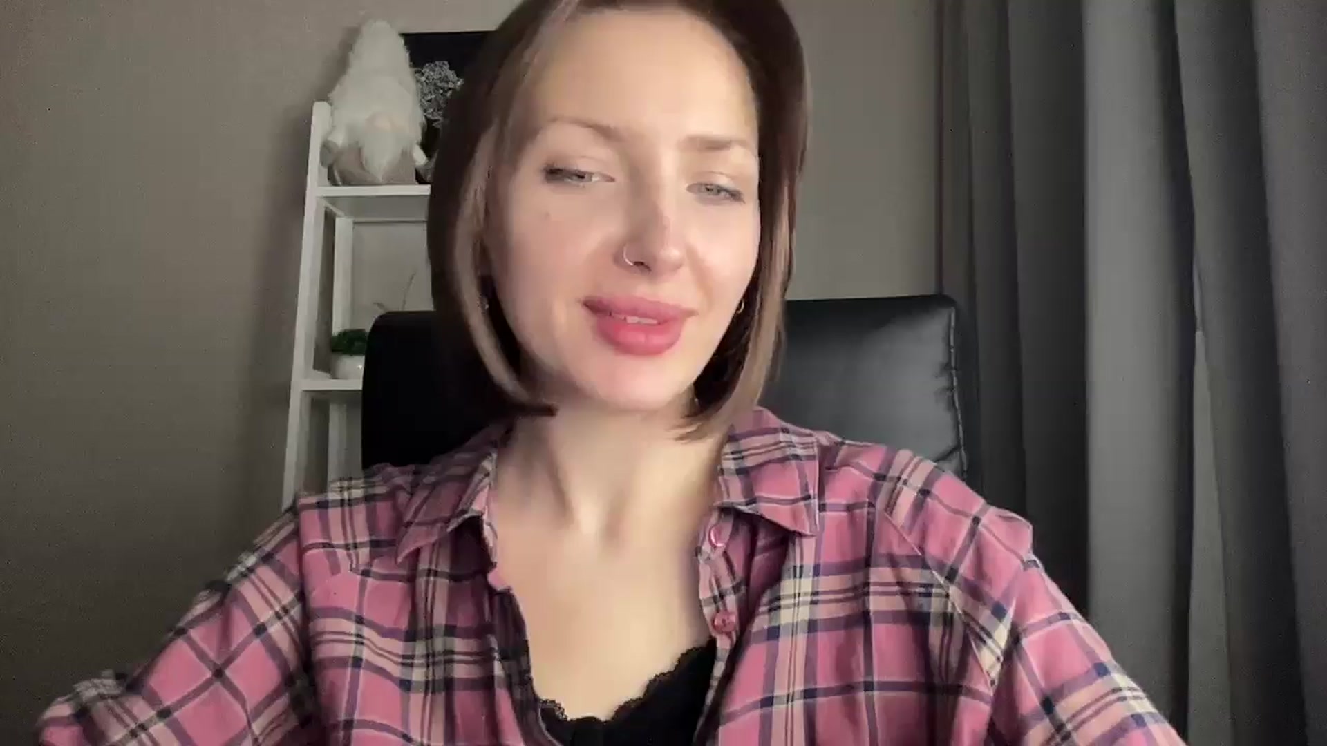 Gallery image thumbnail from Di_Pearl's myfreecams stream on, 12/08/2025, 22:05 image 6 of 20
