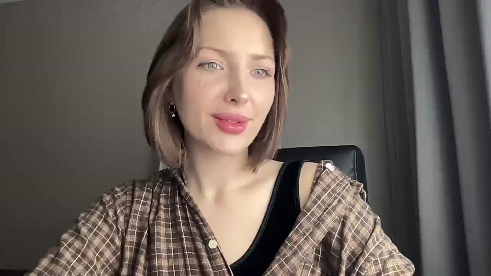 Gallery image thumbnail from Di_Pearl's myfreecams stream on, 12/10/2025, 16:02 image 19 of 20