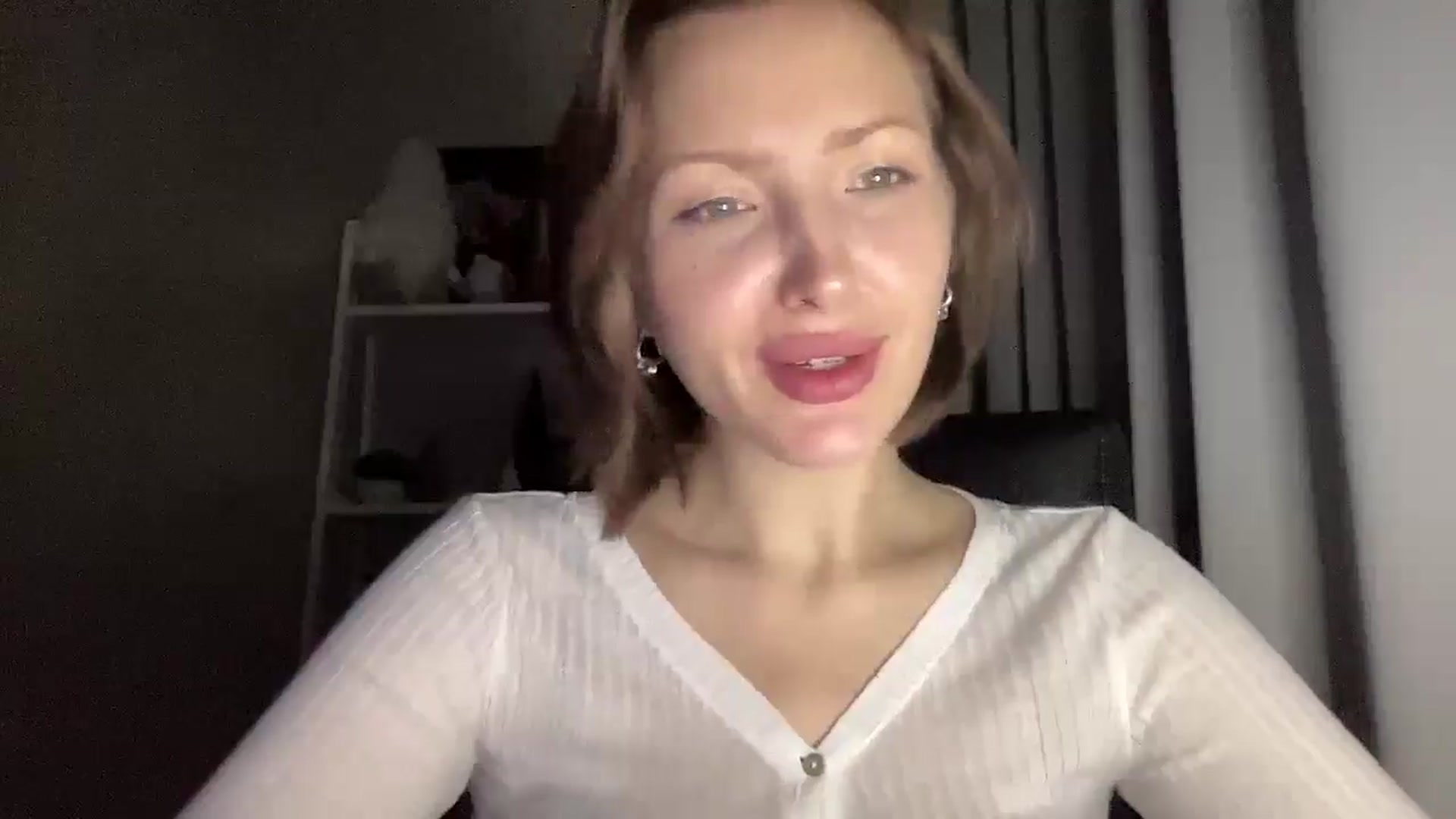 Gallery image thumbnail from Di_Pearl's myfreecams stream on, 12/12/2025, 23:41 image 7 of 20