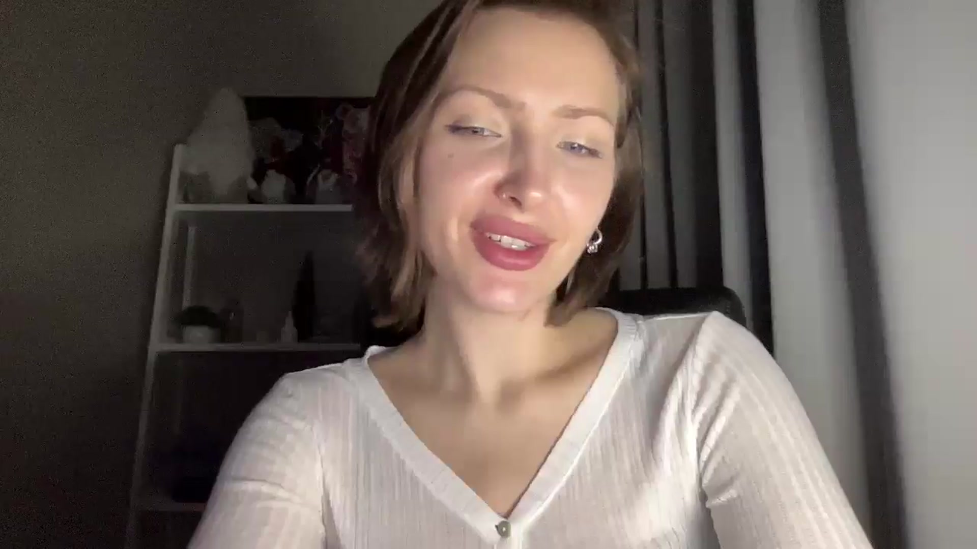 Gallery image thumbnail from Di_Pearl's myfreecams stream on, 12/12/2025, 23:41 image 15 of 20