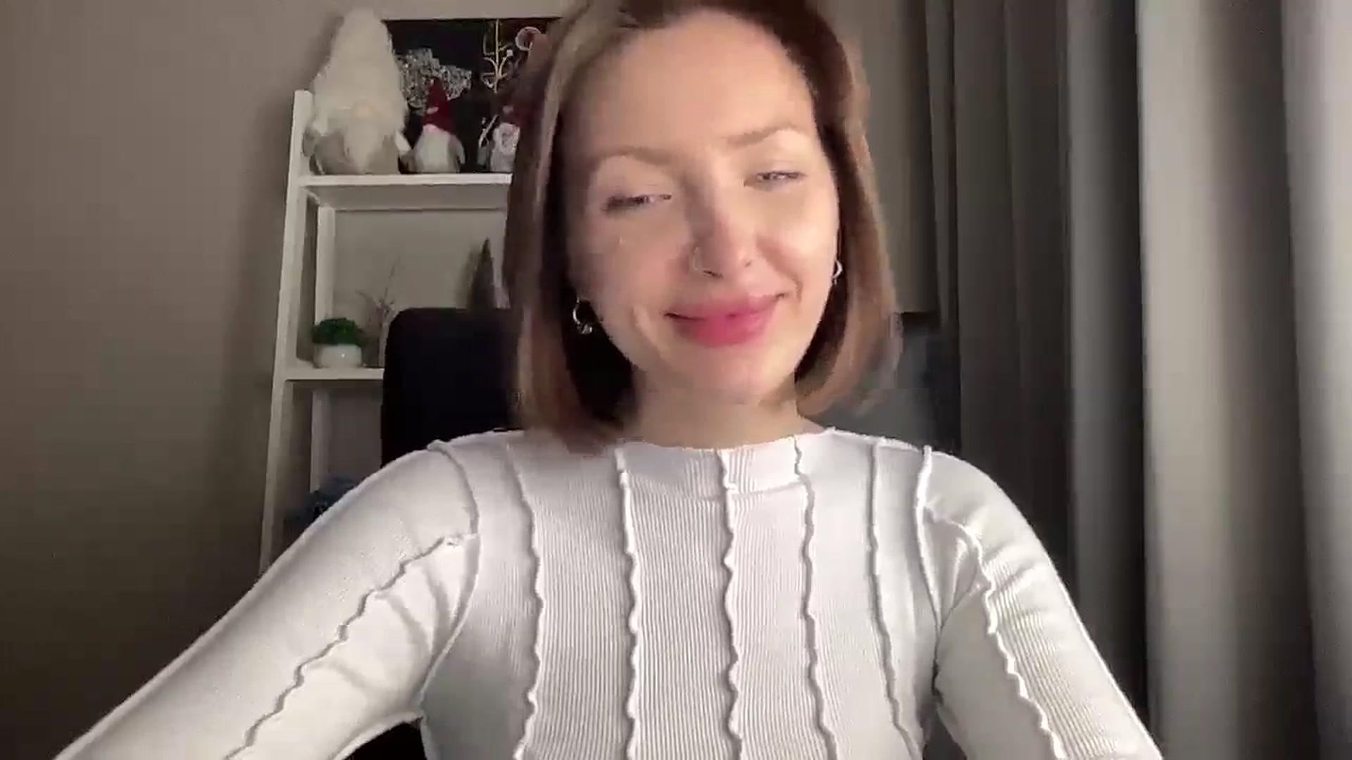 Gallery image thumbnail from Di_Pearl's myfreecams stream on, 12/15/2025, 22:49 image 2 of 20