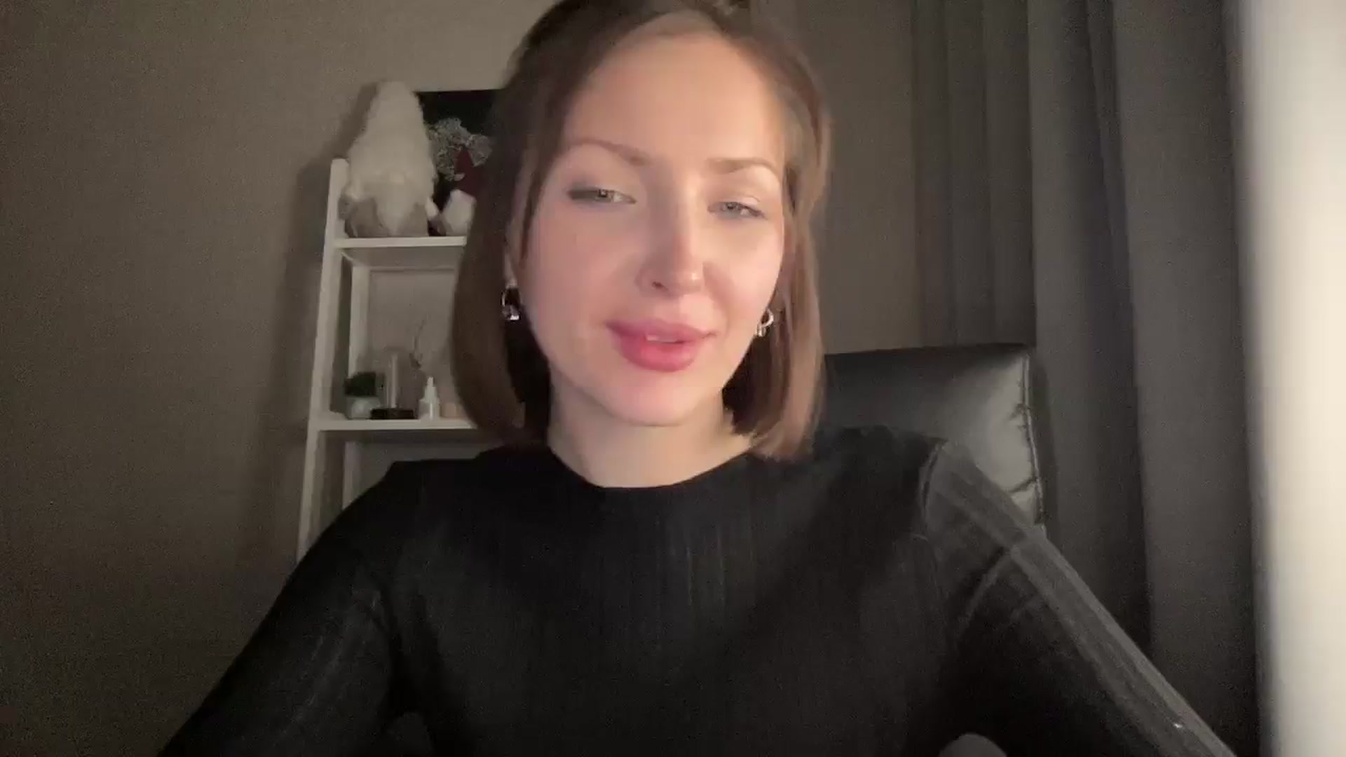 Gallery image thumbnail from Di_Pearl's myfreecams stream on, 12/17/2025, 22:33 image 7 of 20