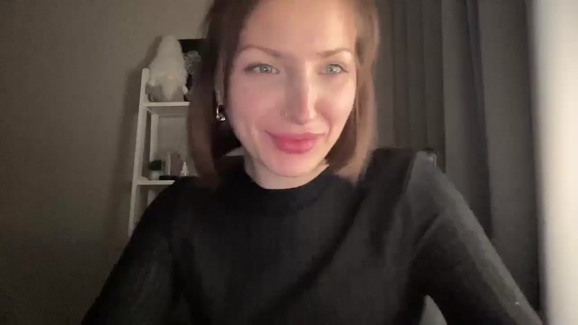Gallery image thumbnail from Di_Pearl's myfreecams stream on, 12/17/2025, 22:33 image 12 of 20