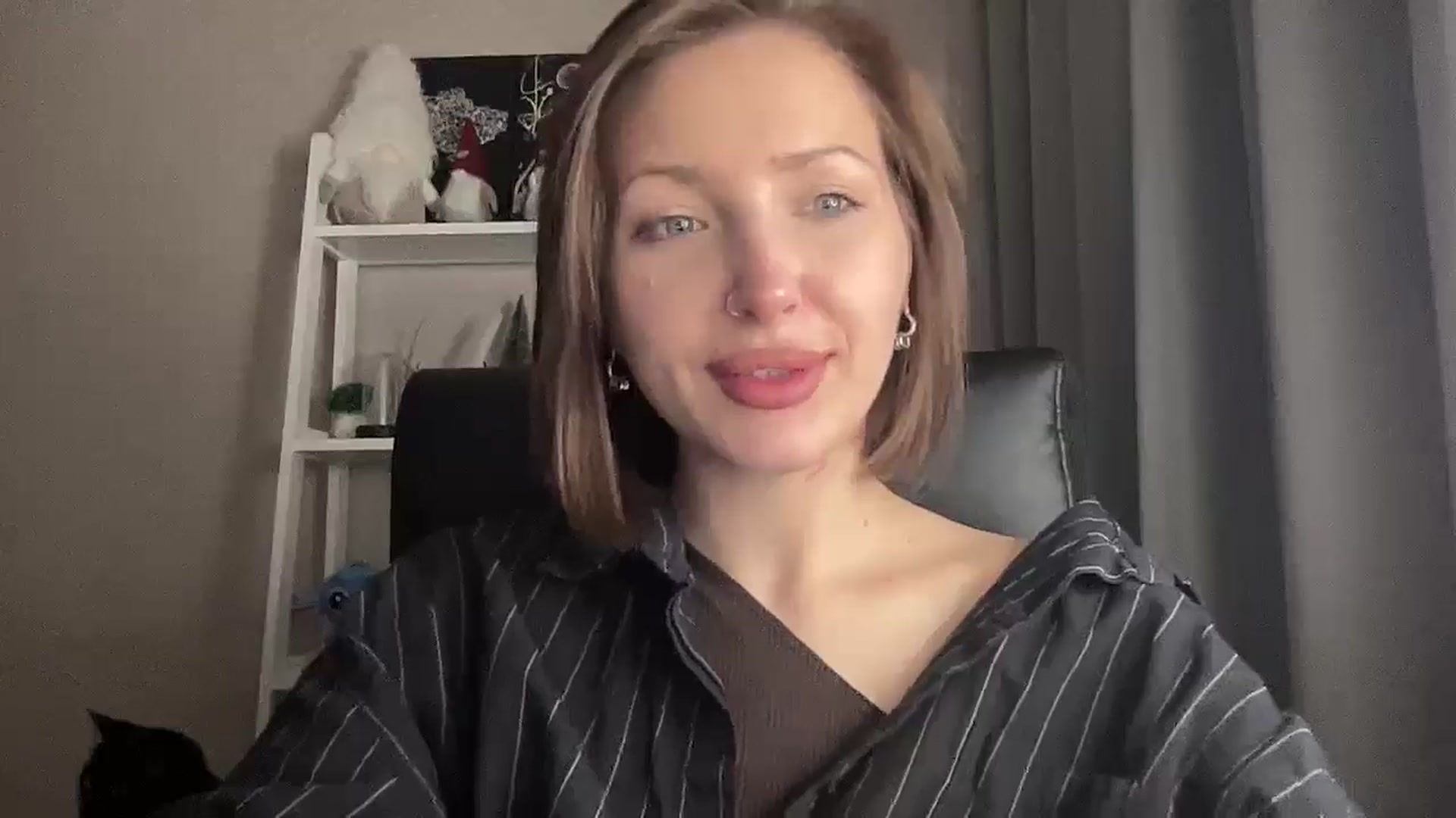 Gallery image thumbnail from Di_Pearl's myfreecams stream on, 12/19/2025, 23:32 image 15 of 20