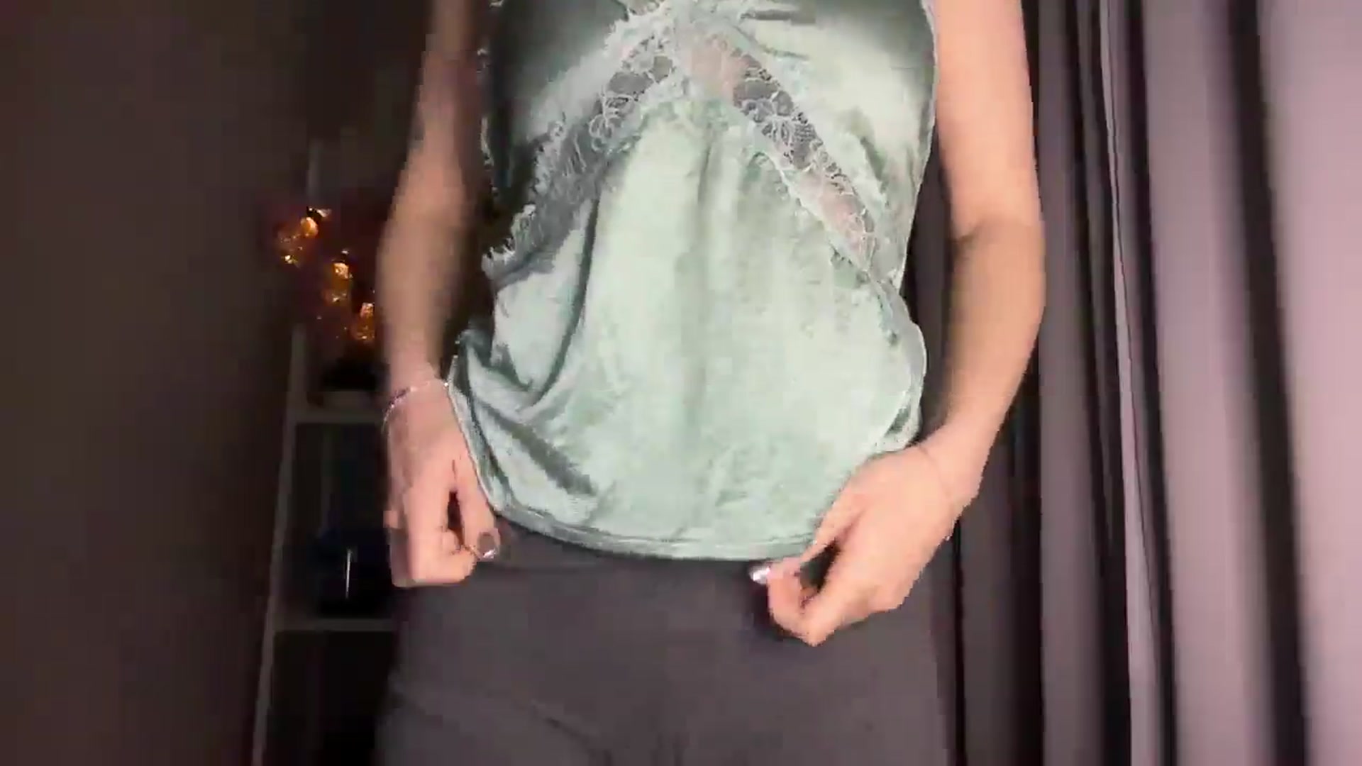Gallery image thumbnail from Di_Pearl's myfreecams stream on, 12/26/2025, 18:07 image 6 of 20