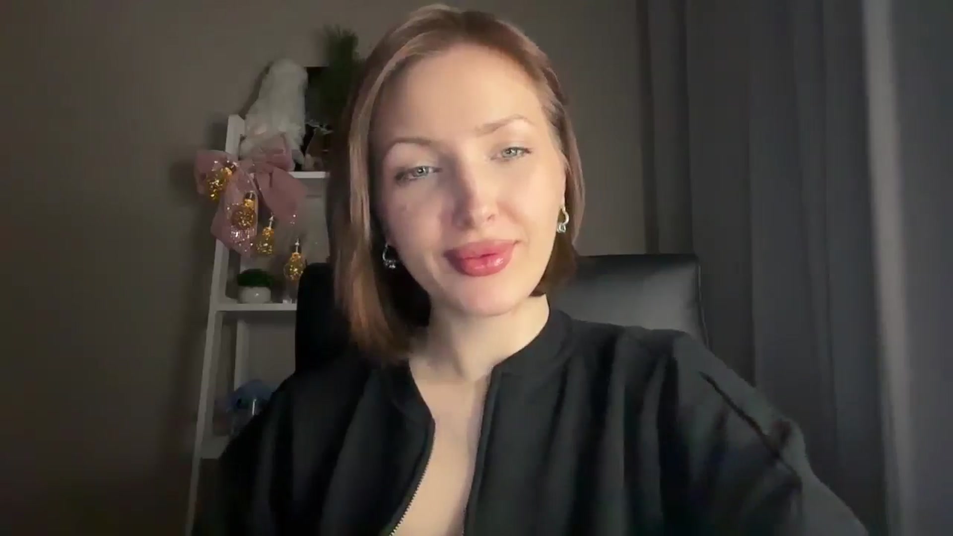 Gallery image thumbnail from Di_Pearl's myfreecams stream on, 12/27/2025, 18:10 image 15 of 20