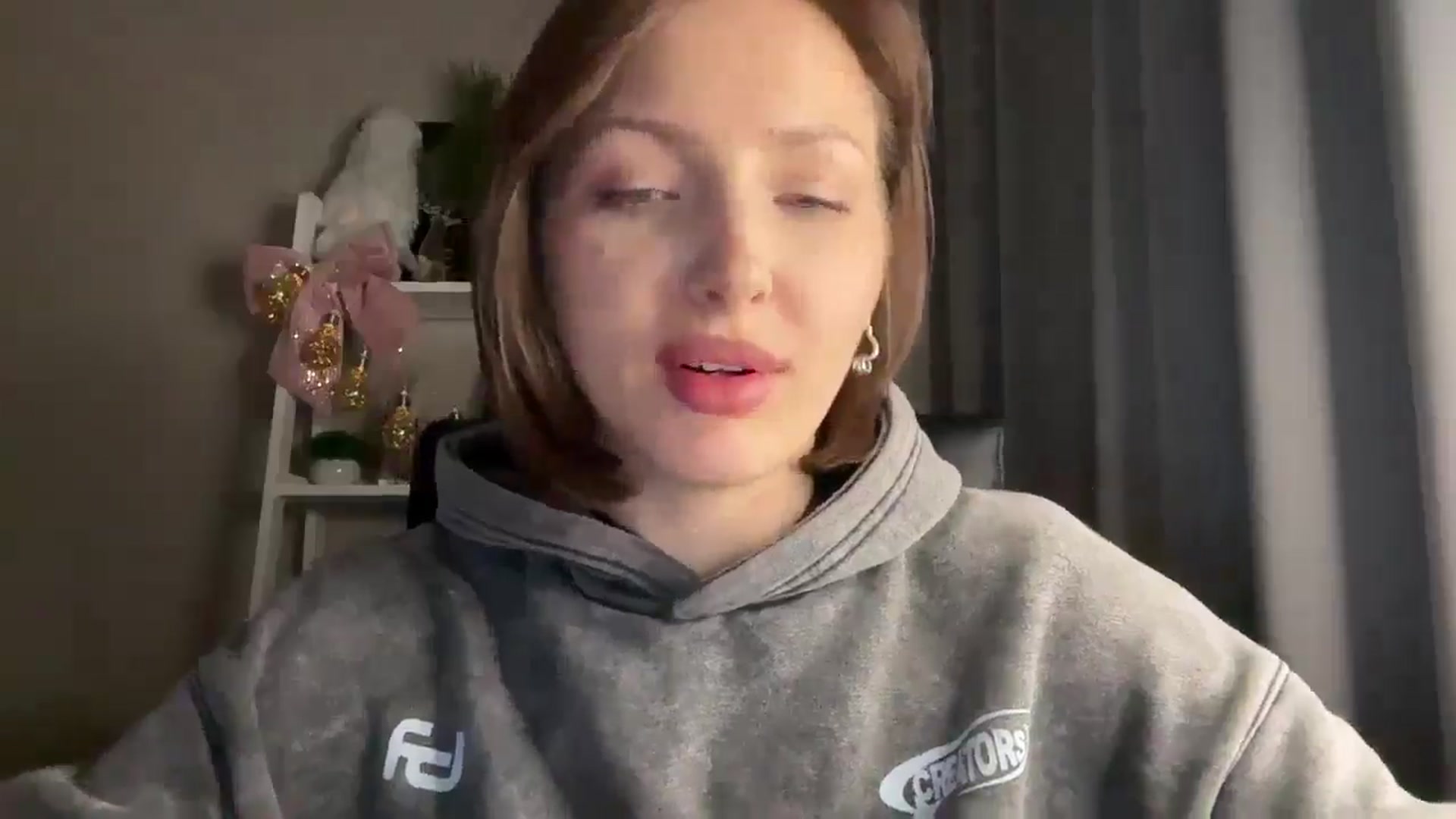 Gallery image thumbnail from Di_Pearl's myfreecams stream on, 12/28/2025, 22:10 image 2 of 20