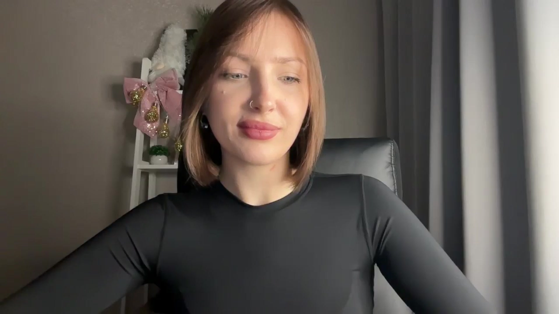 Gallery image thumbnail from Di_Pearl's myfreecams stream on, 12/29/2025, 18:02 image 18 of 20