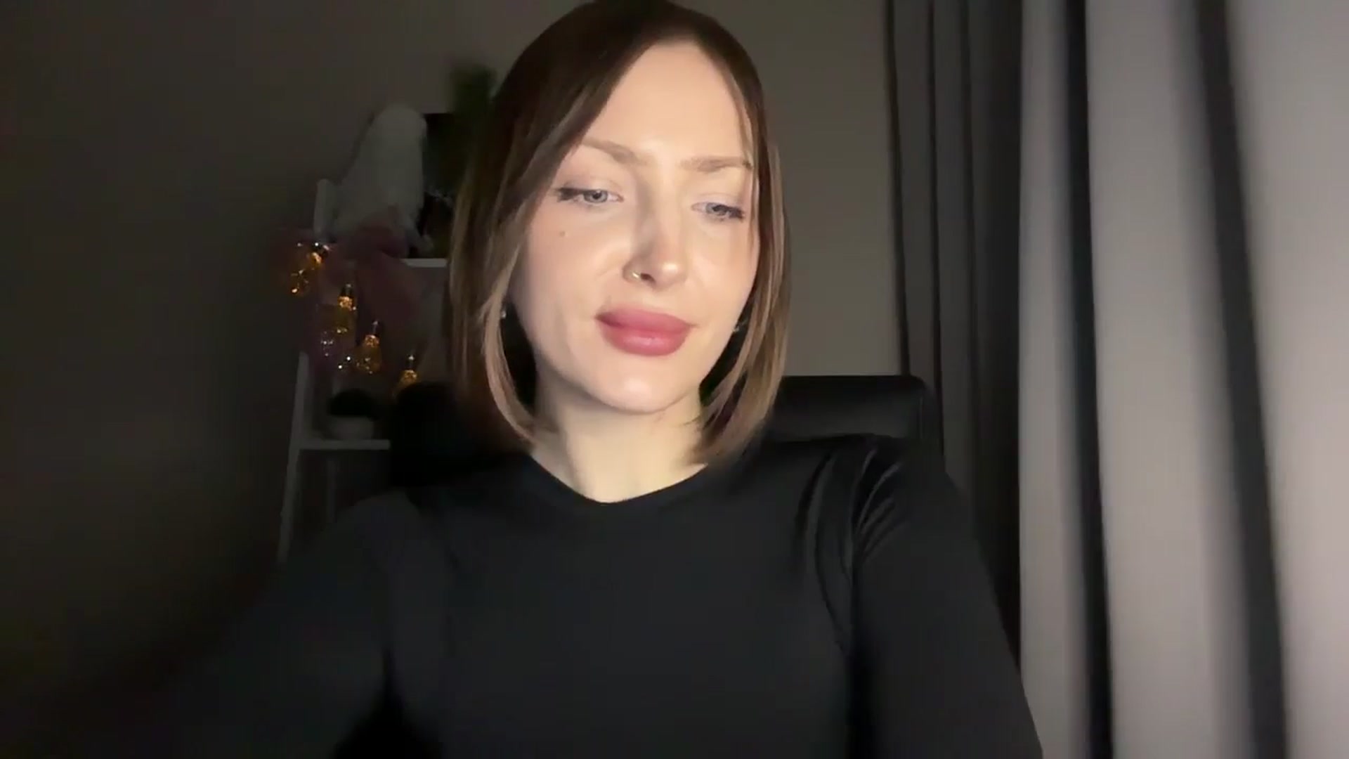 Gallery image thumbnail from Di_Pearl's myfreecams stream on, 12/29/2025, 18:02 image 6 of 20