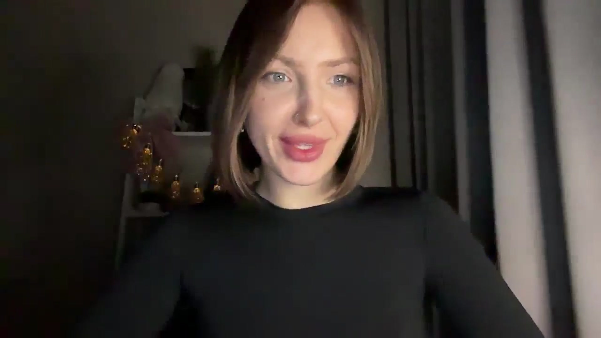 Gallery image thumbnail from Di_Pearl's myfreecams stream on, 12/29/2025, 21:46 image 15 of 20