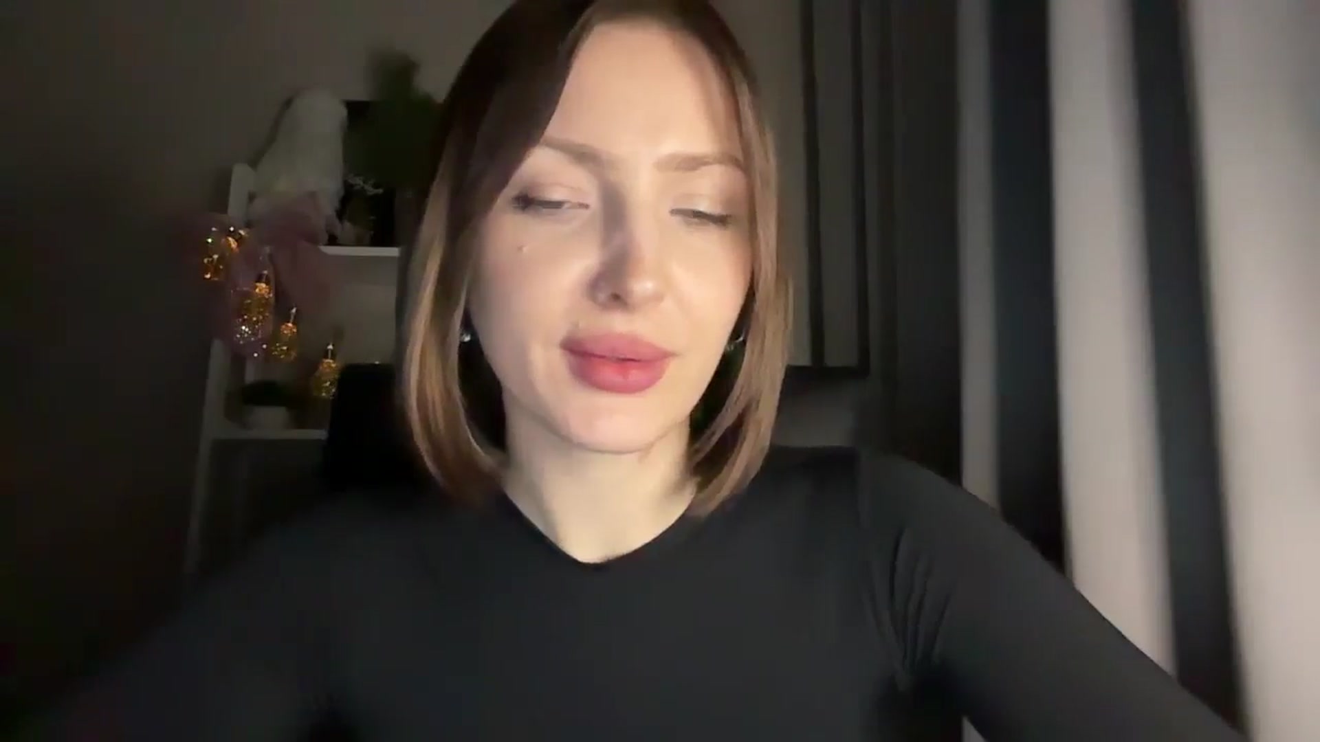 Gallery image thumbnail from Di_Pearl's myfreecams stream on, 12/29/2025, 21:46 image 5 of 20