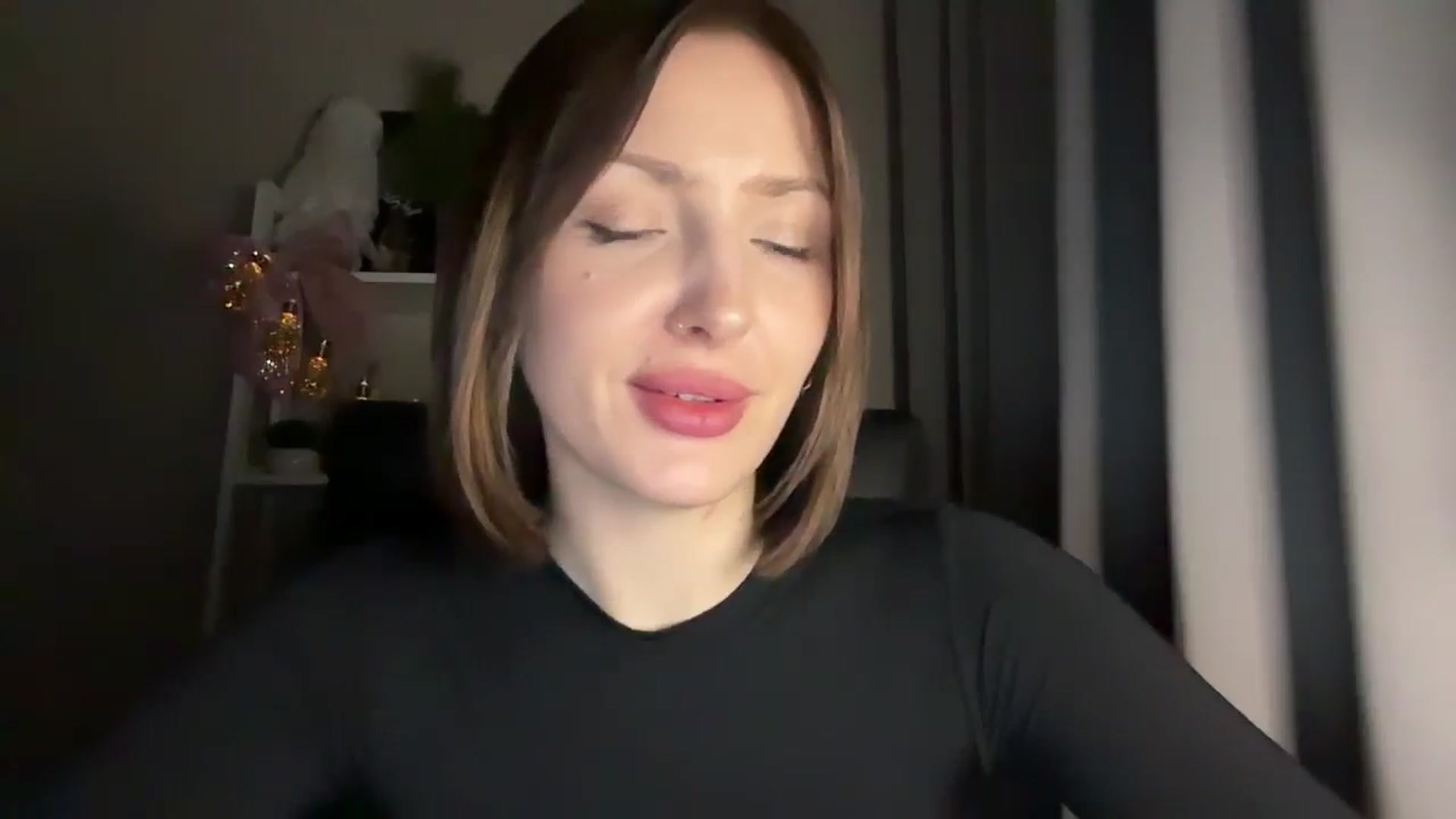 Gallery image thumbnail from Di_Pearl's myfreecams stream on, 12/29/2025, 21:46 image 10 of 20