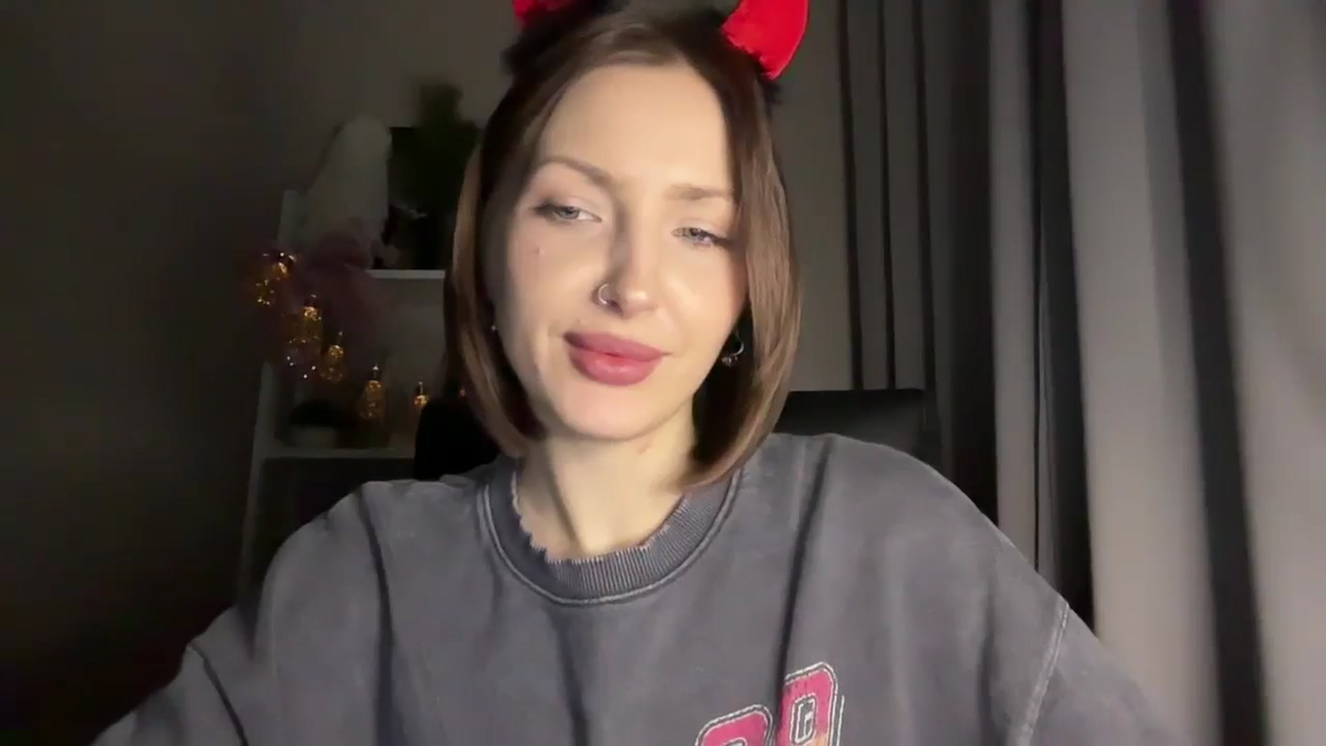Gallery image thumbnail from Di_Pearl's myfreecams stream on, 12/30/2025, 17:14 image 13 of 20