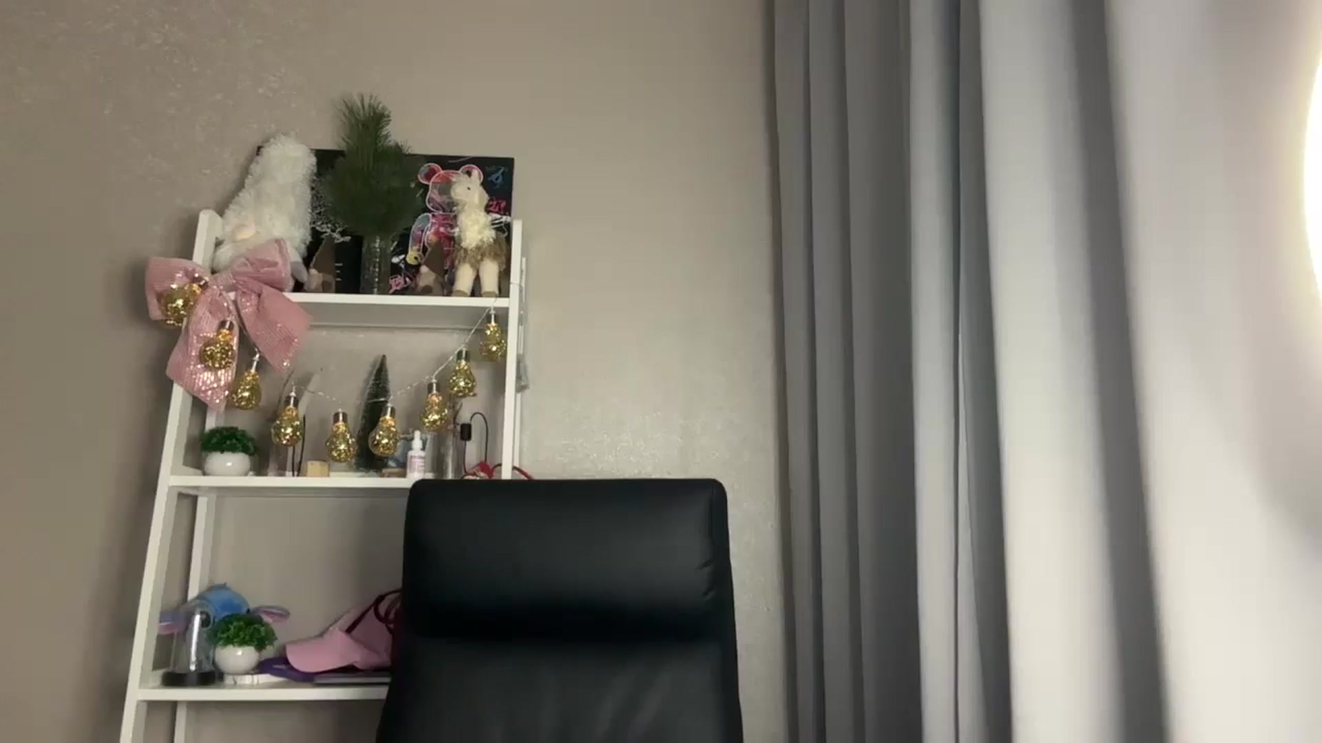 Gallery image thumbnail from Di_Pearl's myfreecams stream on, 12/30/2025, 17:14 image 19 of 20