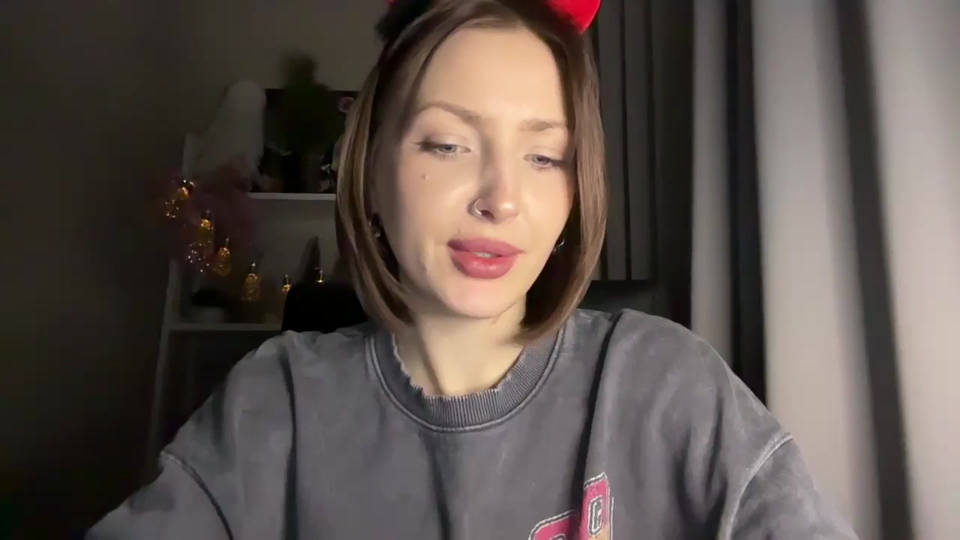 Gallery image thumbnail from Di_Pearl's myfreecams stream on, 12/30/2025, 17:14 image 7 of 20